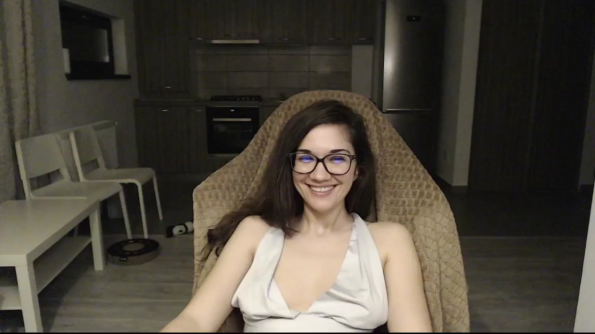 Gallery image thumbnail from RosalieRay's myfreecams stream on, 09/29/2024, 02:22 image 20 of 20