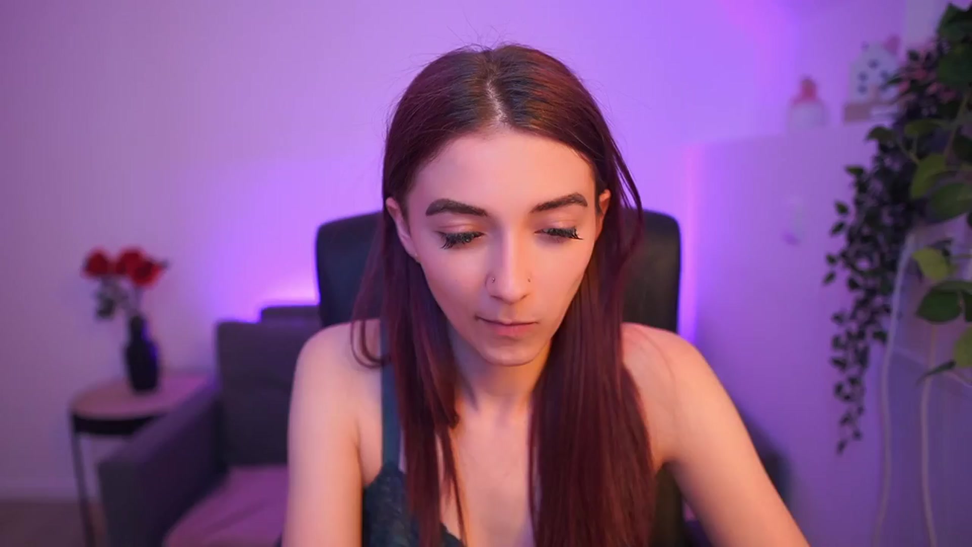 Gallery image thumbnail from Rosaline18's myfreecams stream on, 03/09/2026, 16:30 image 18 of 20