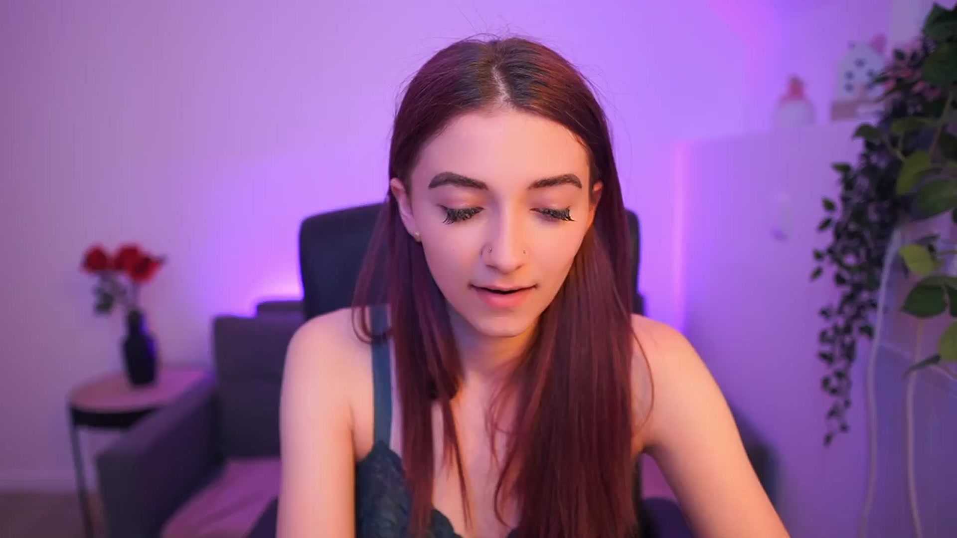 Gallery image thumbnail from Rosaline18's myfreecams stream on, 03/09/2026, 16:30 image 16 of 20