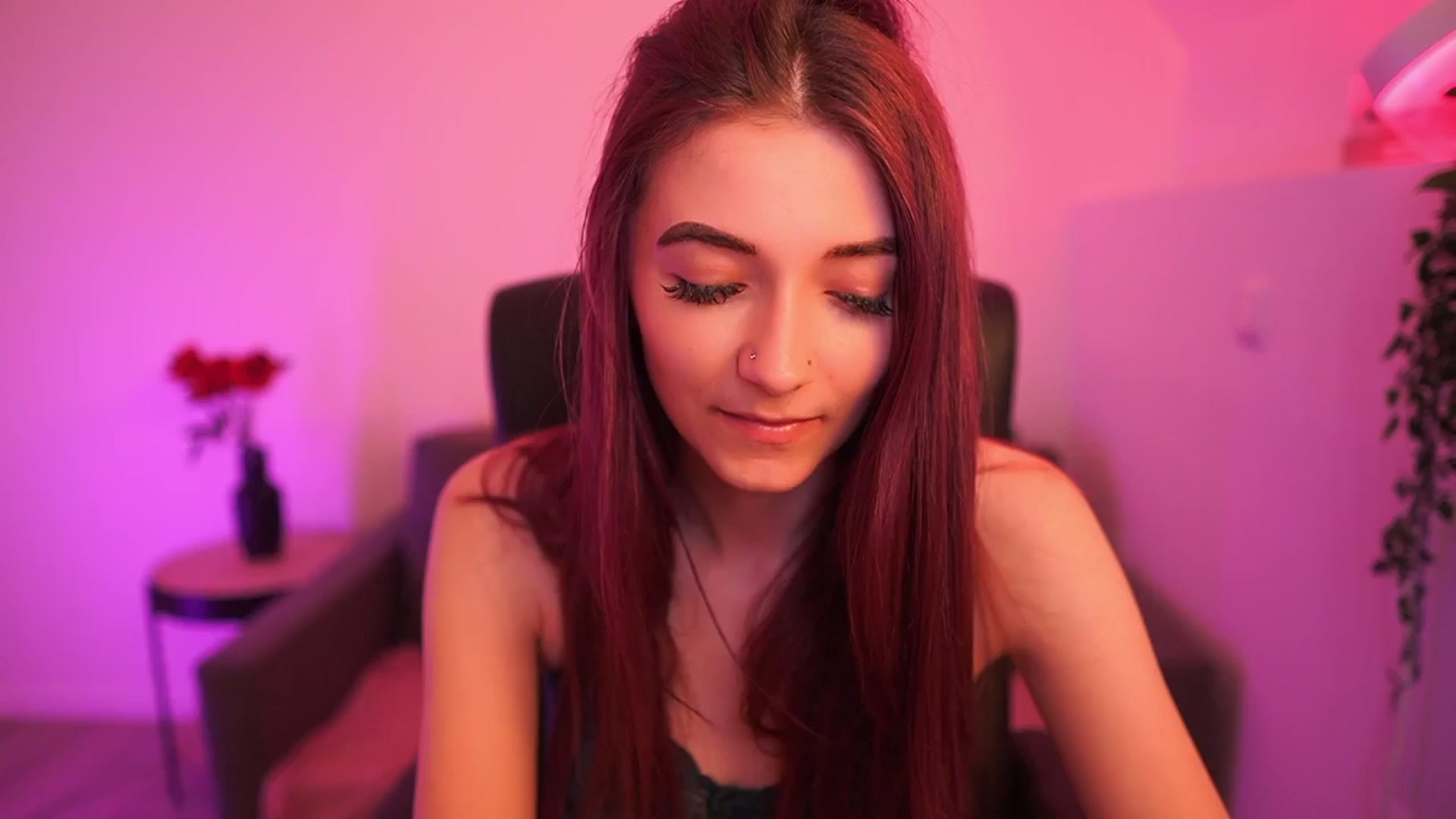 Gallery image thumbnail from Rosaline18's myfreecams stream on, 03/12/2026, 15:31 image 1 of 20