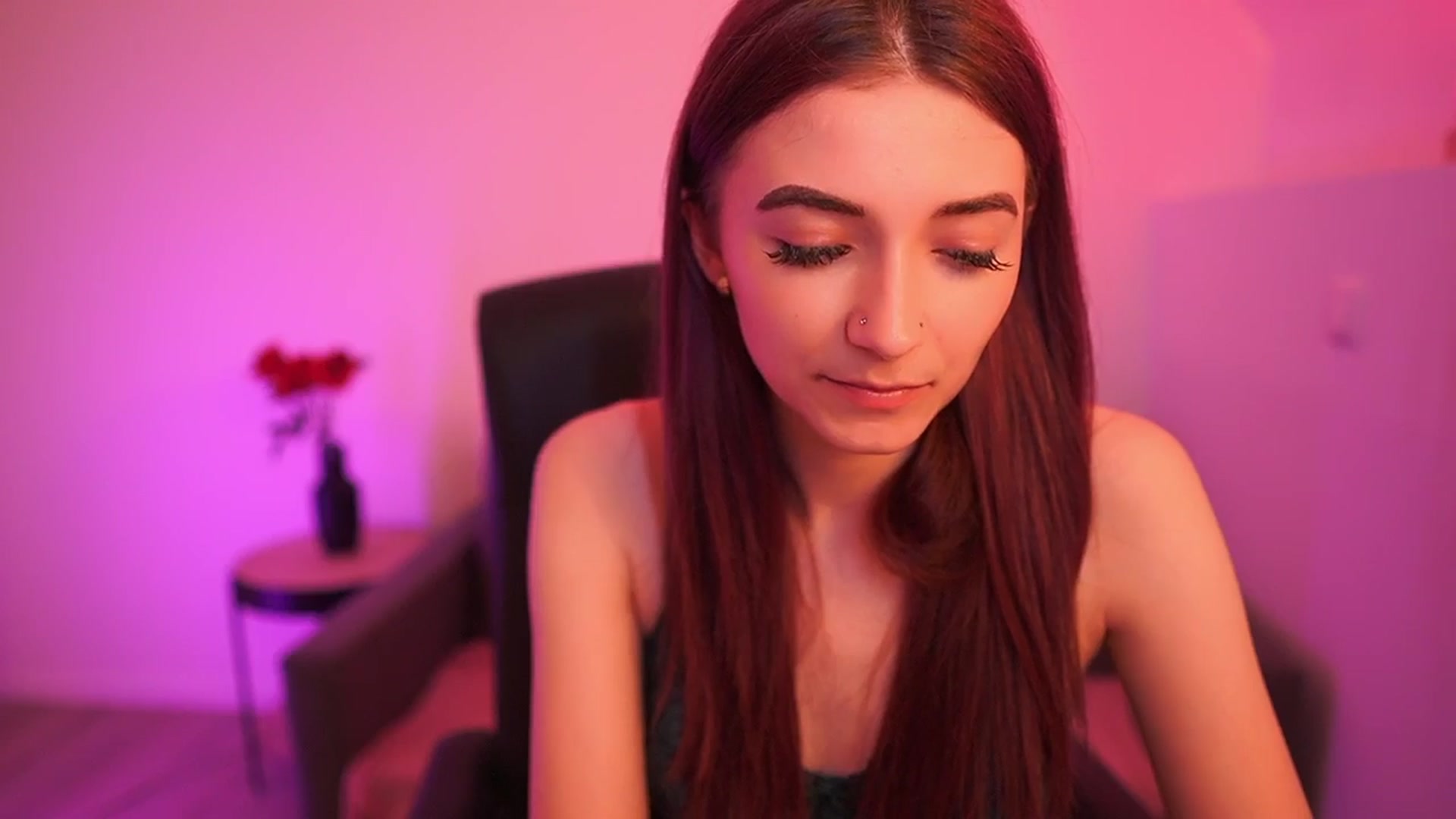 Gallery image thumbnail from Rosaline18's myfreecams stream on, 03/12/2026, 15:31 image 10 of 20