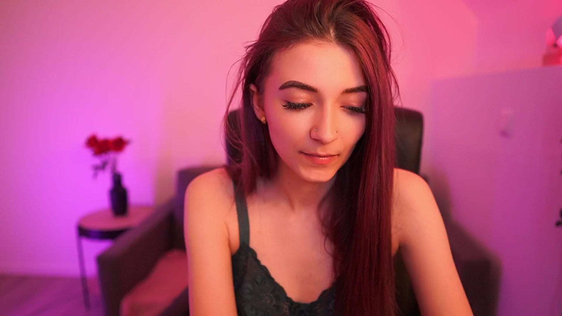 Gallery image thumbnail from Rosaline18's myfreecams stream on, 03/12/2026, 15:31 image 3 of 20