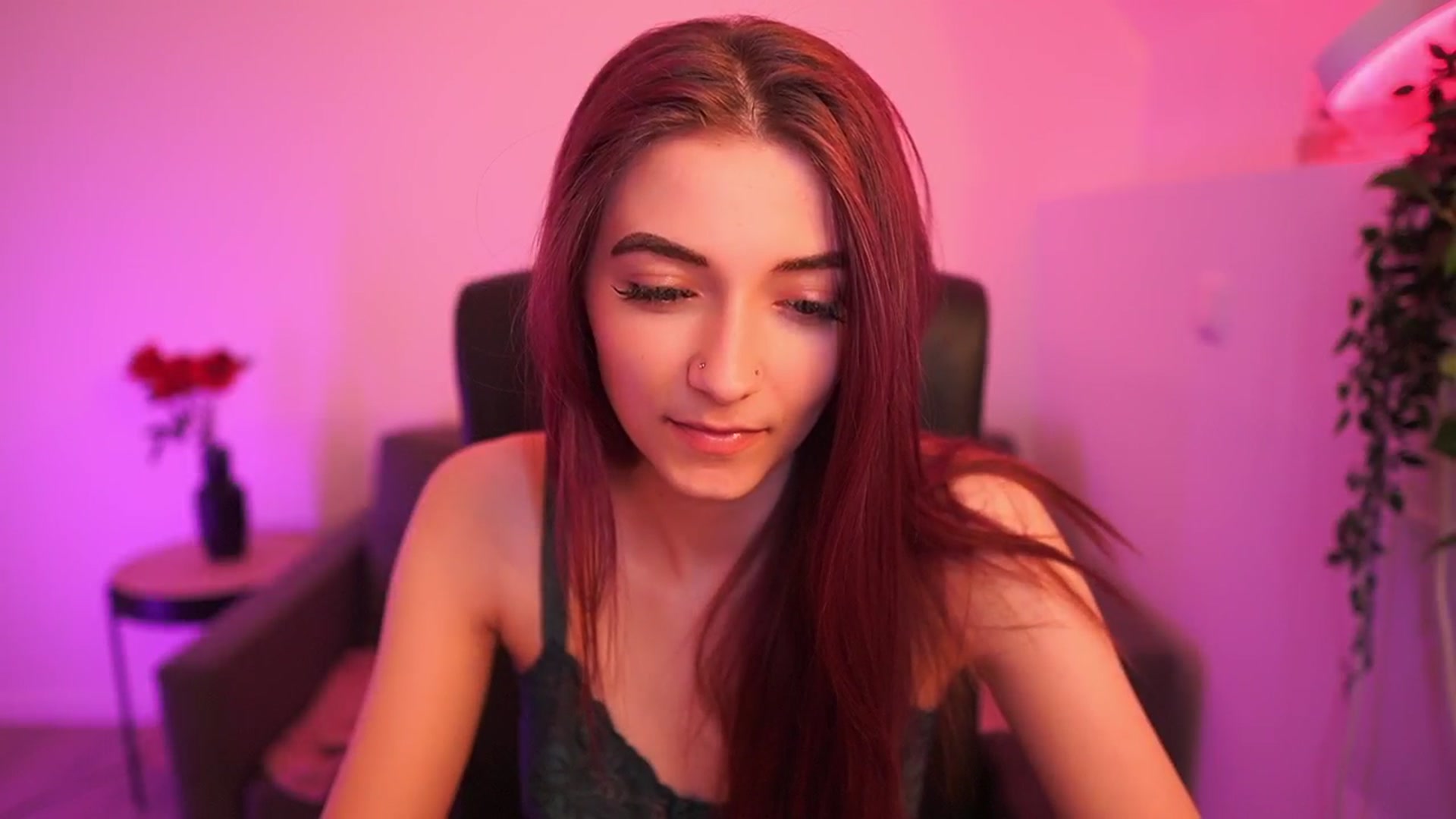 Gallery image thumbnail from Rosaline18's myfreecams stream on, 03/12/2026, 17:42 image 4 of 20