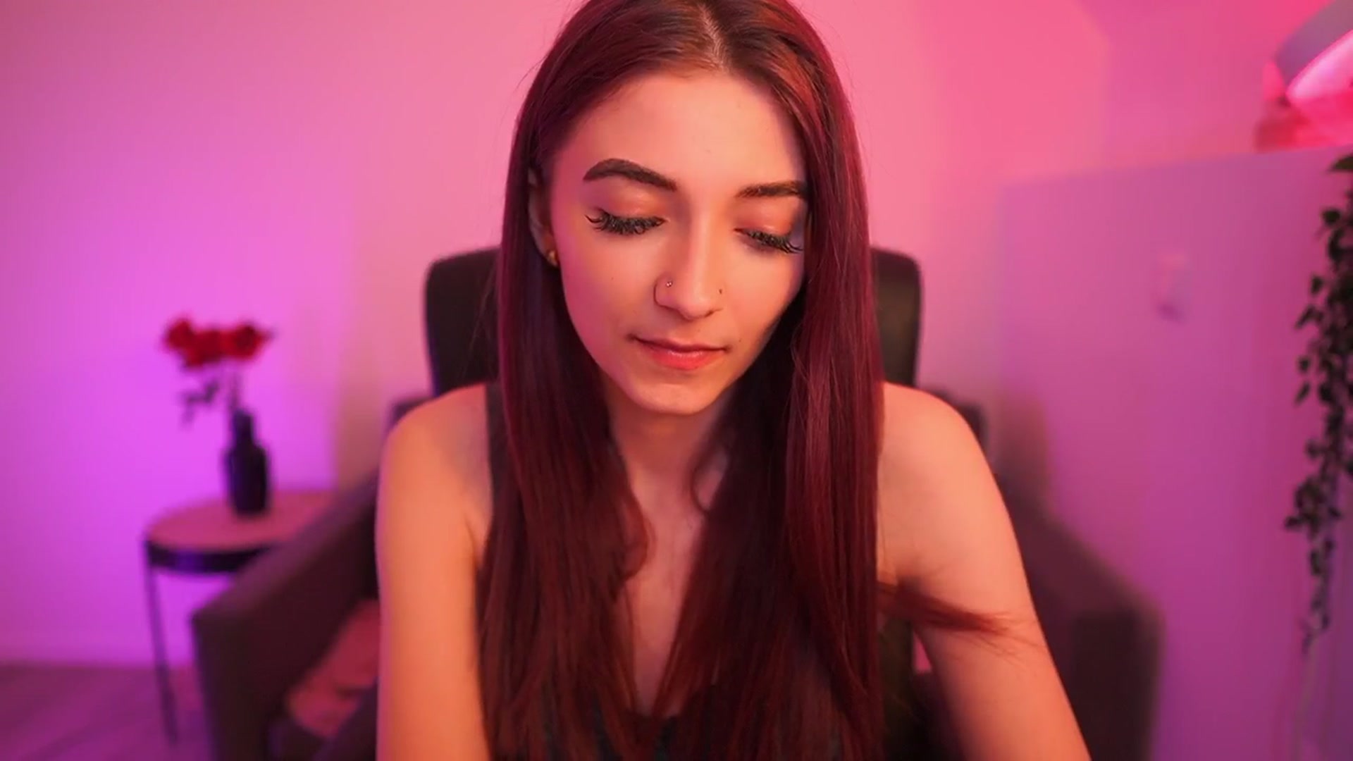 Gallery image thumbnail from Rosaline18's myfreecams stream on, 03/12/2026, 17:42 image 7 of 20