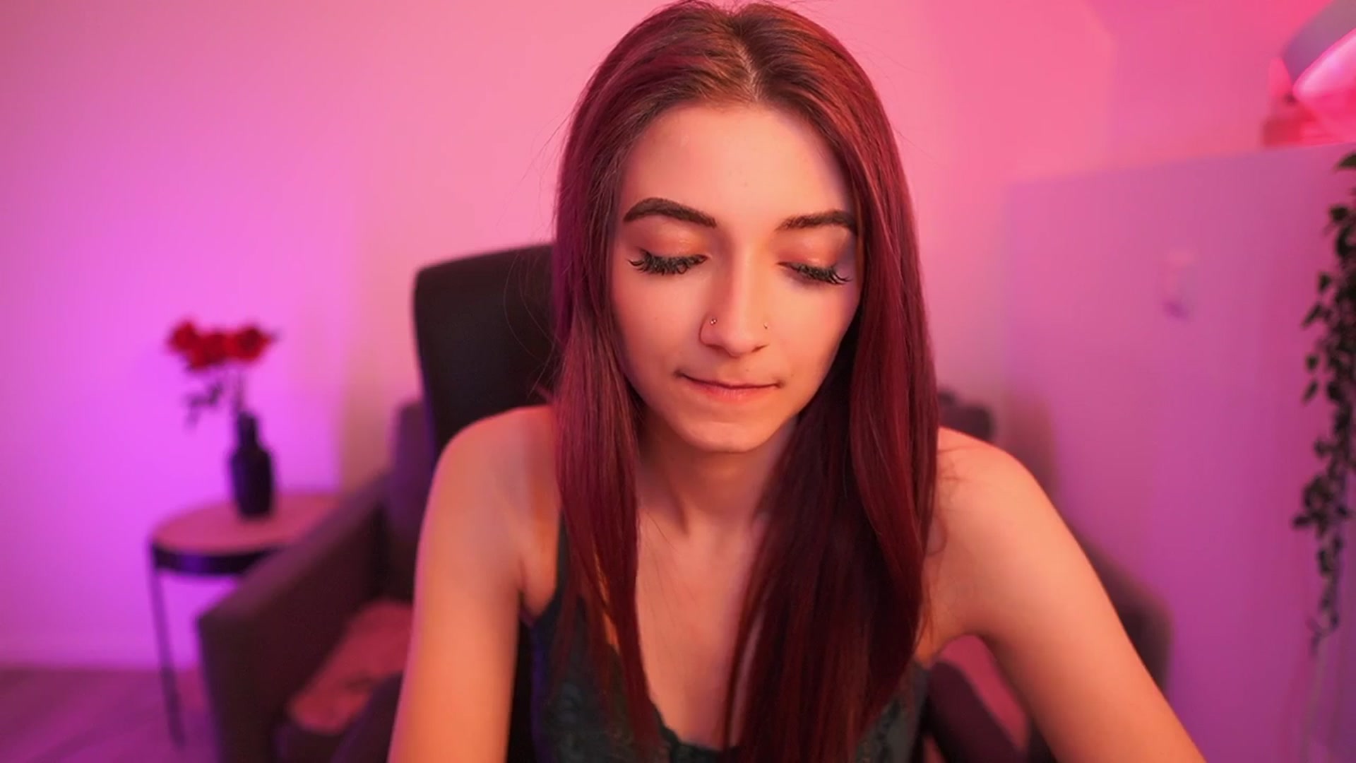 Gallery image thumbnail from Rosaline18's myfreecams stream on, 03/12/2026, 17:42 image 19 of 20