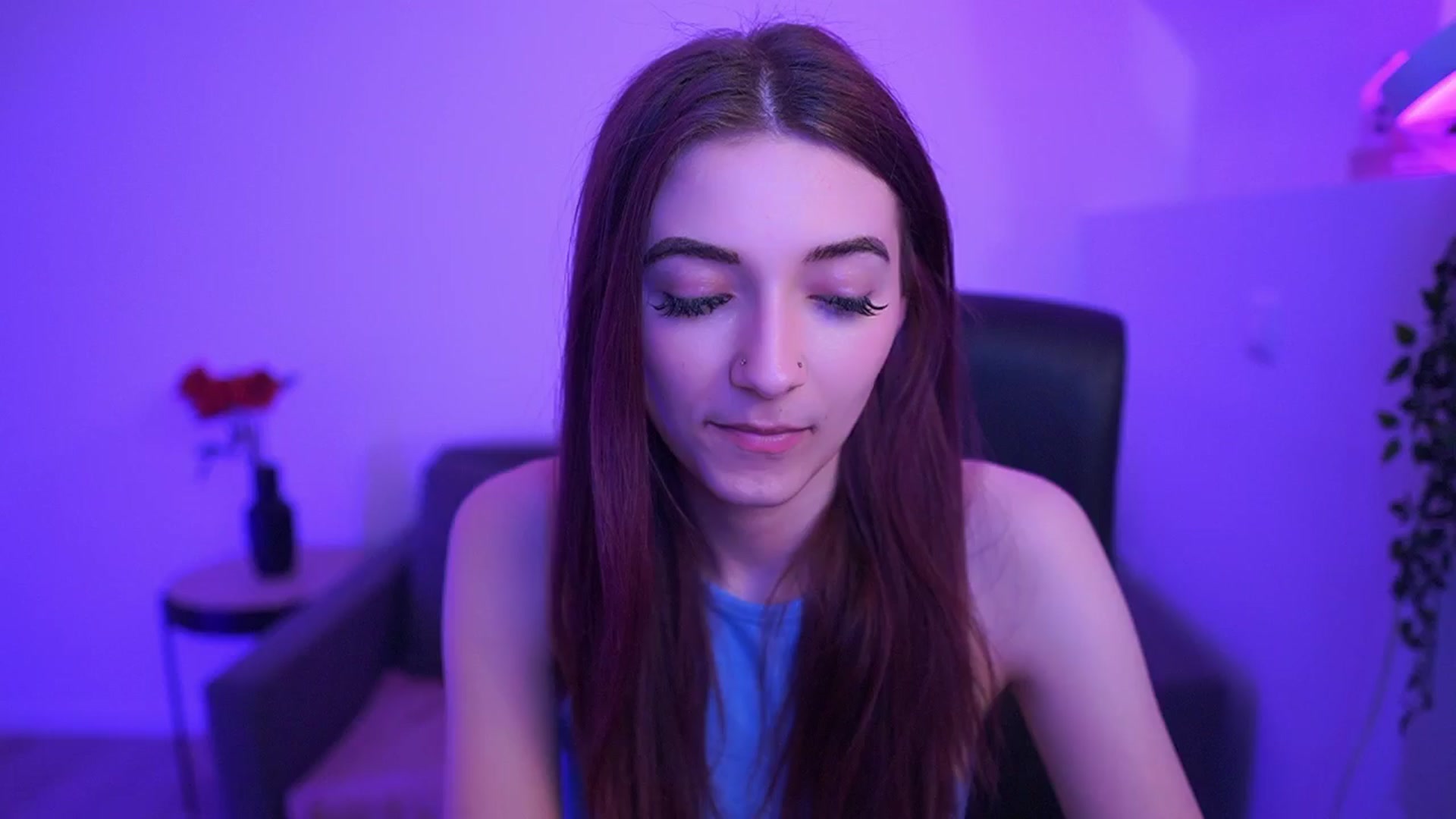 Gallery image thumbnail from Rosaline18's myfreecams stream on, 03/13/2026, 14:57 image 12 of 20