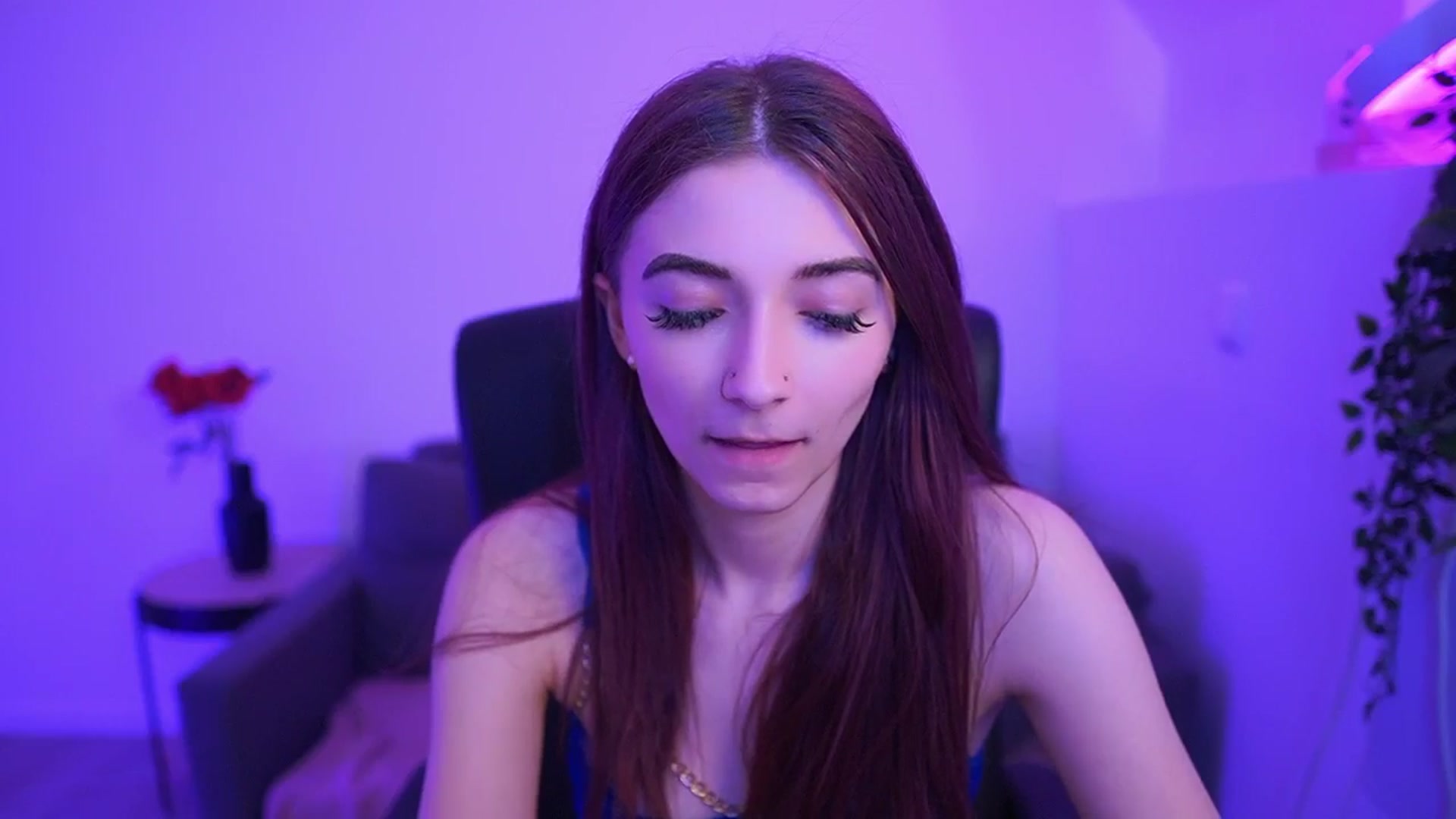 Gallery image thumbnail from Rosaline18's myfreecams stream on, 03/13/2026, 18:06 image 12 of 20