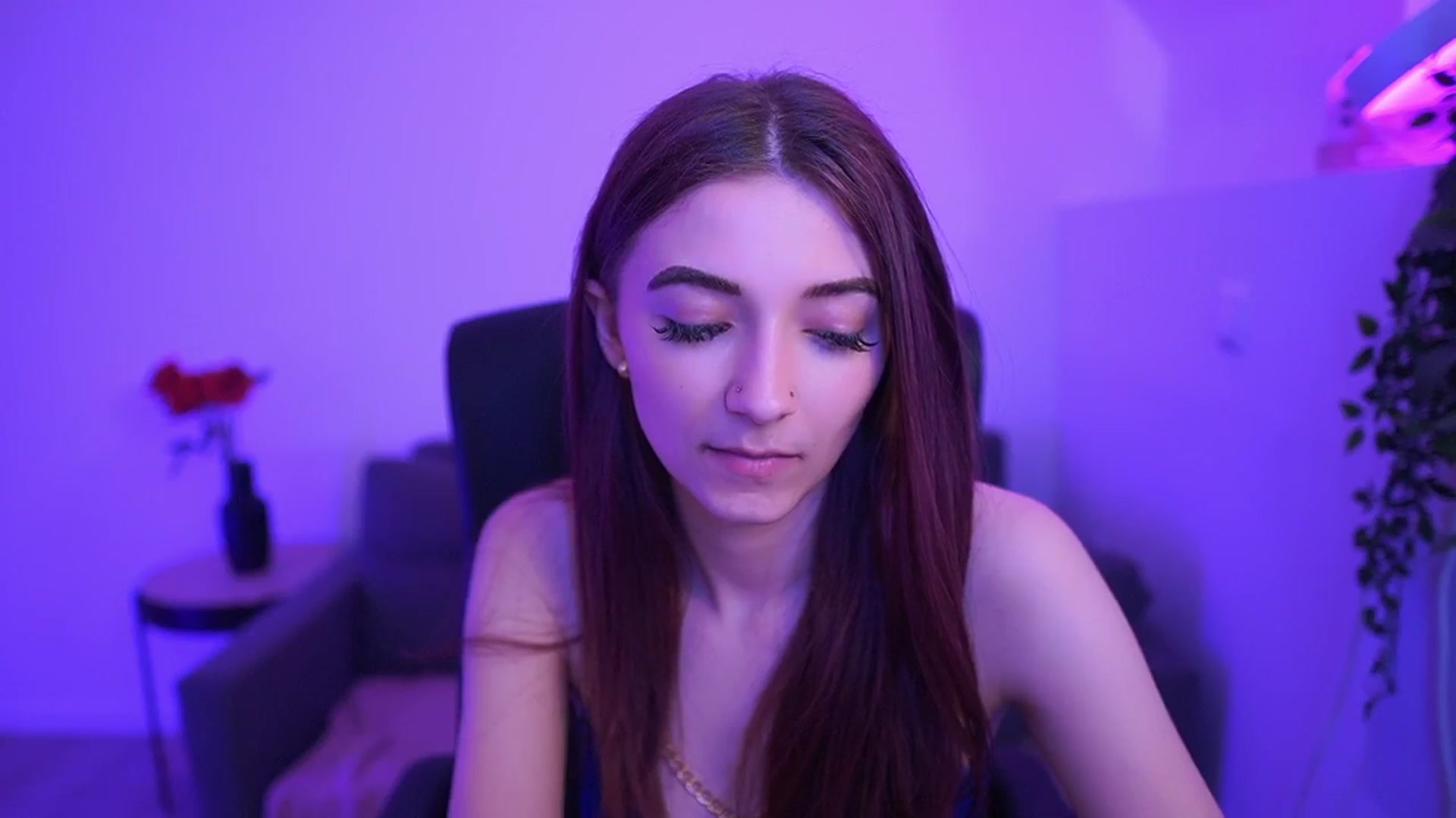 Gallery image thumbnail from Rosaline18's myfreecams stream on, 03/13/2026, 18:06 image 15 of 20