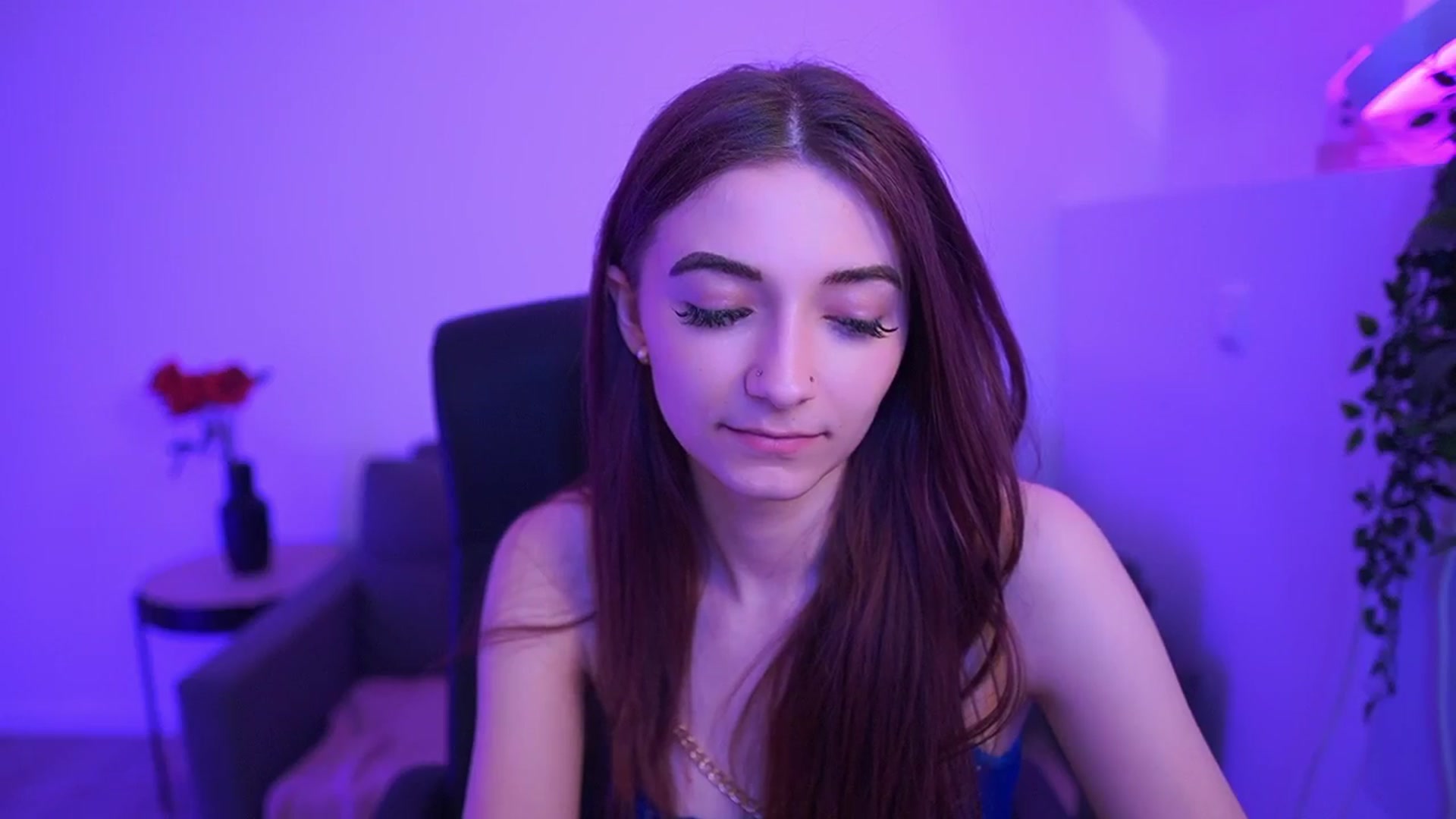 Gallery image thumbnail from Rosaline18's myfreecams stream on, 03/13/2026, 18:06 image 14 of 20