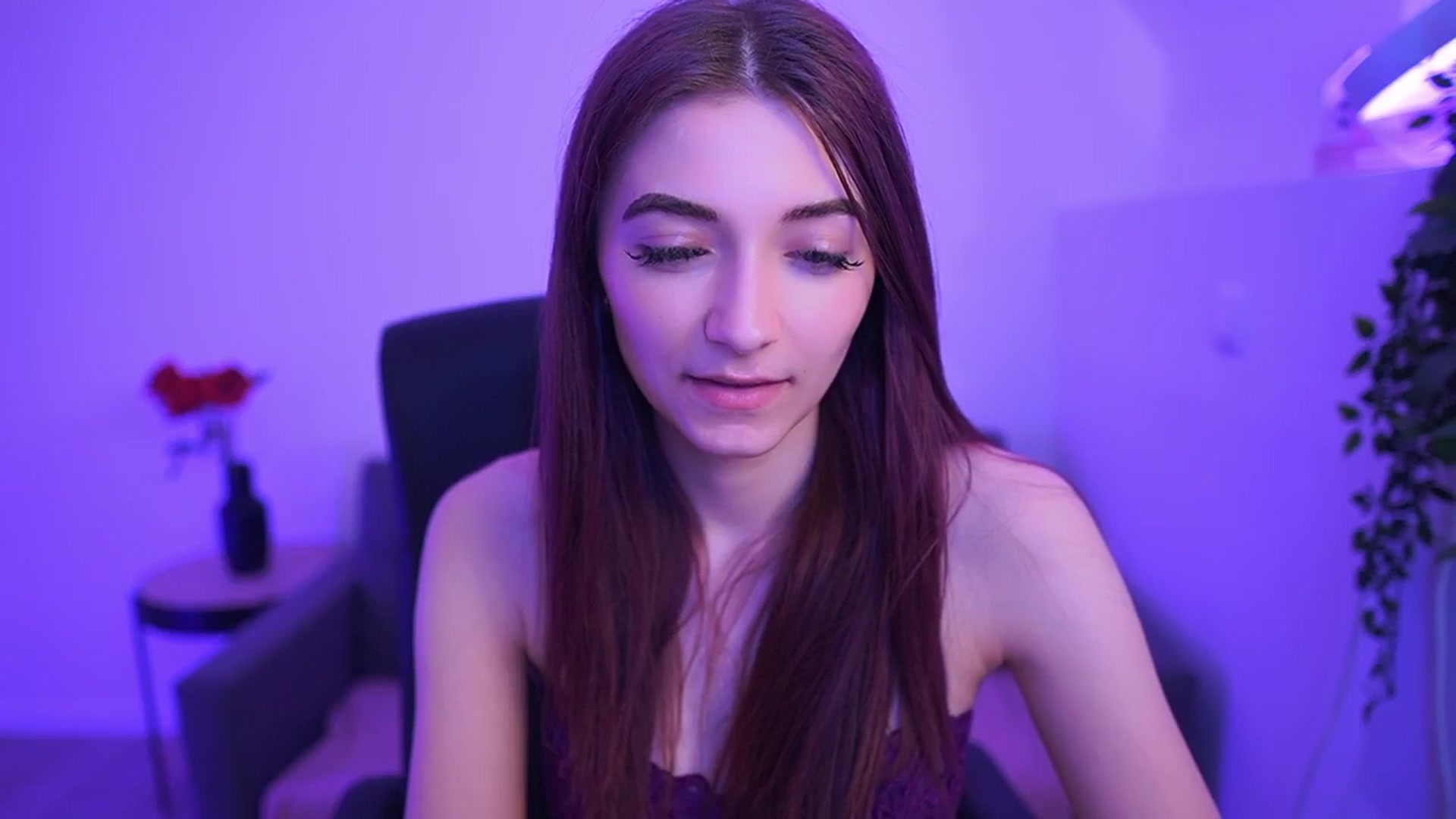 Gallery image thumbnail from Rosaline18's myfreecams stream on, 03/14/2026, 16:22 image 11 of 20