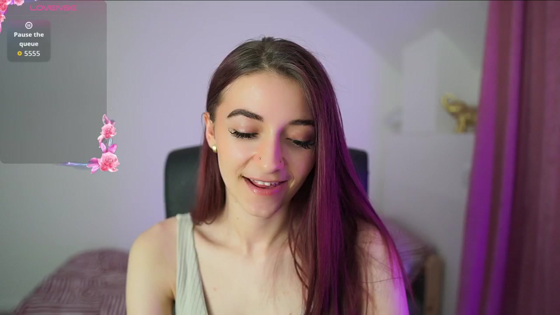 Gallery image thumbnail from Rosaline18's myfreecams stream on, 04/05/2026, 15:57 image 2 of 20