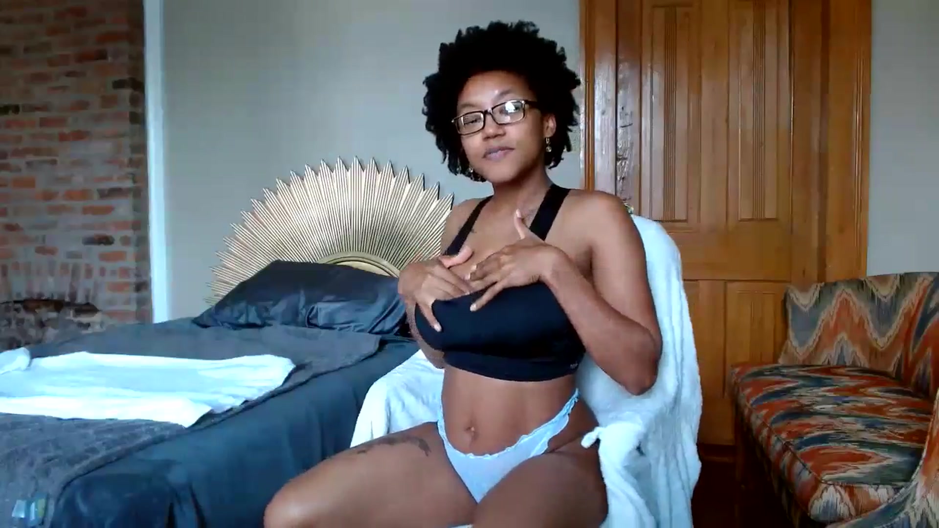 Gallery image thumbnail from Rosaline_'s myfreecams stream on, 06/12/2024, 19:04 image 2 of 20