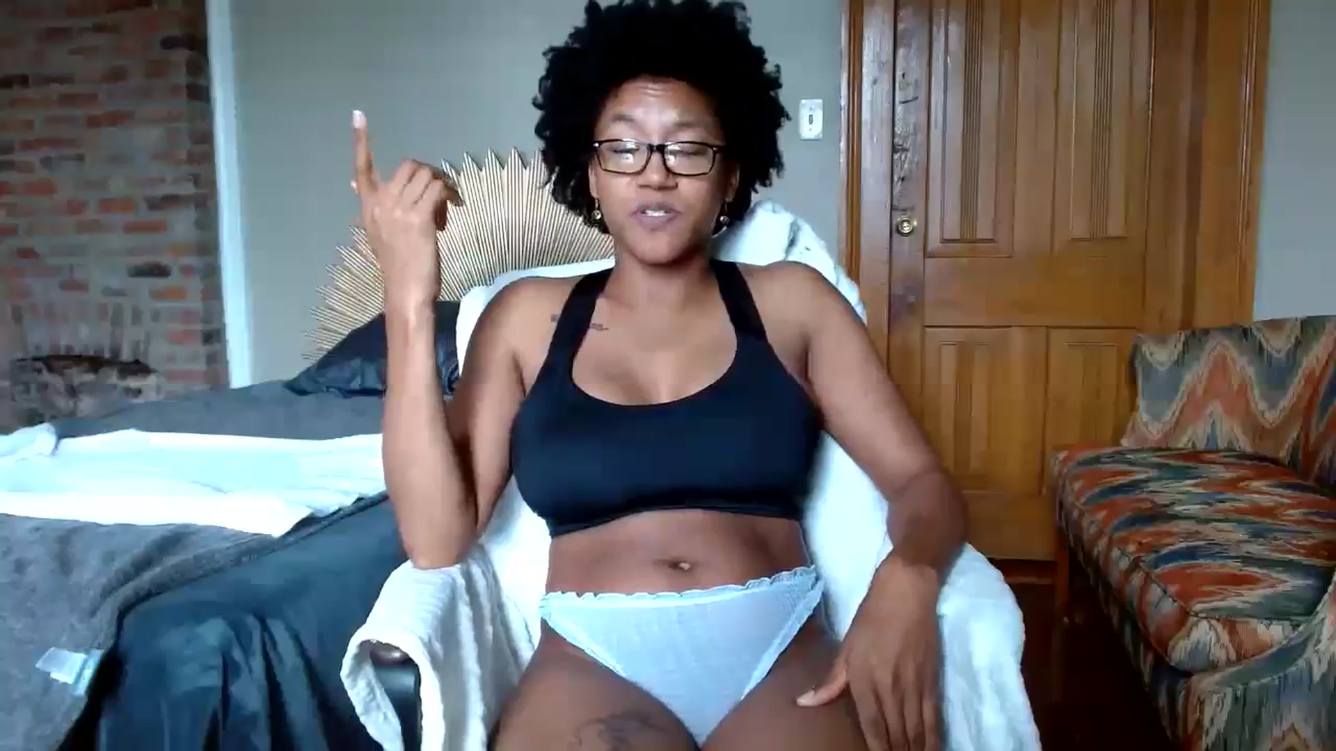 Gallery image thumbnail from Rosaline_'s myfreecams stream on, 06/12/2024, 19:04 image 7 of 20