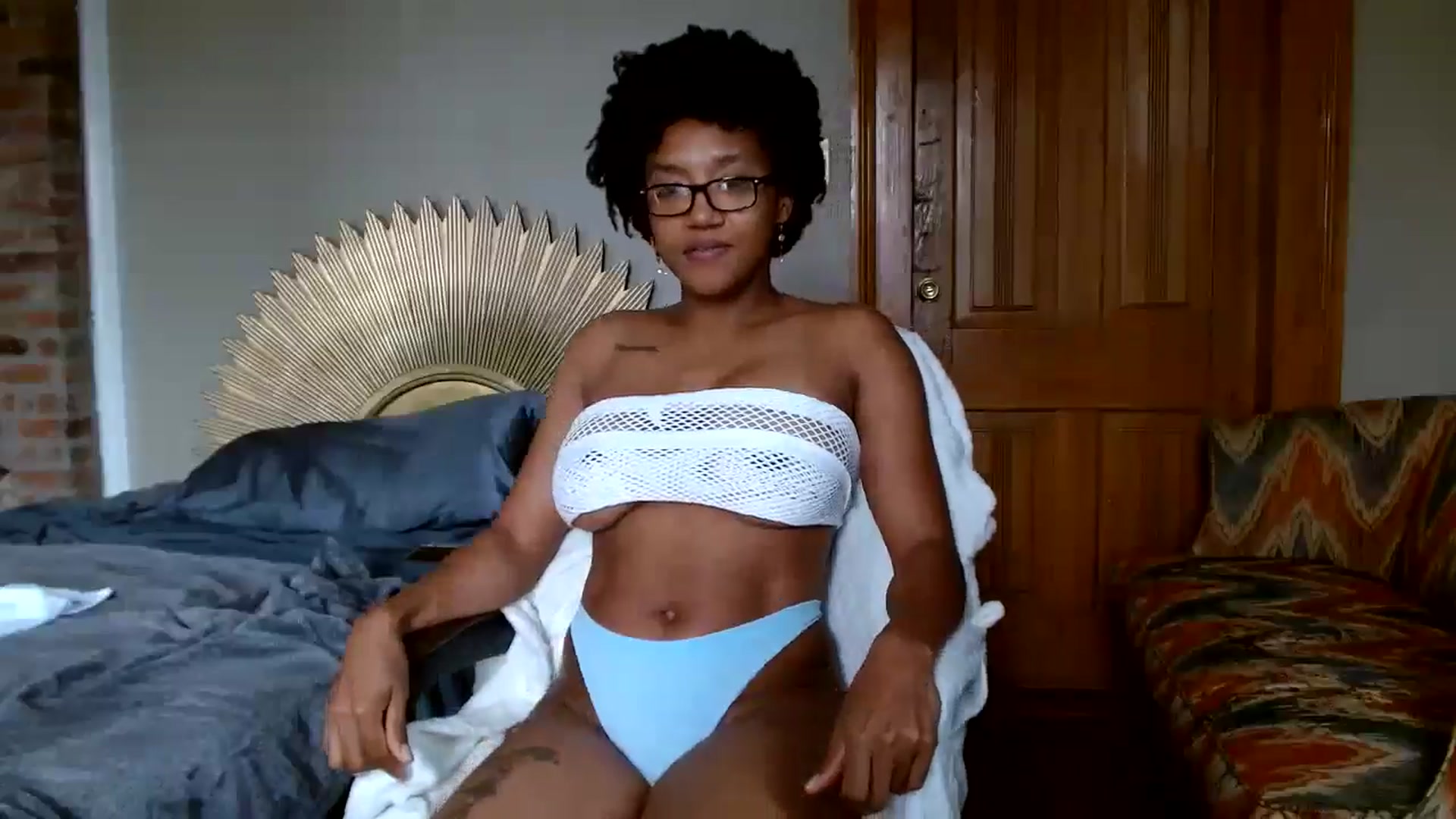Gallery image thumbnail from Rosaline_'s myfreecams stream on, 06/13/2024, 16:14 image 20 of 20
