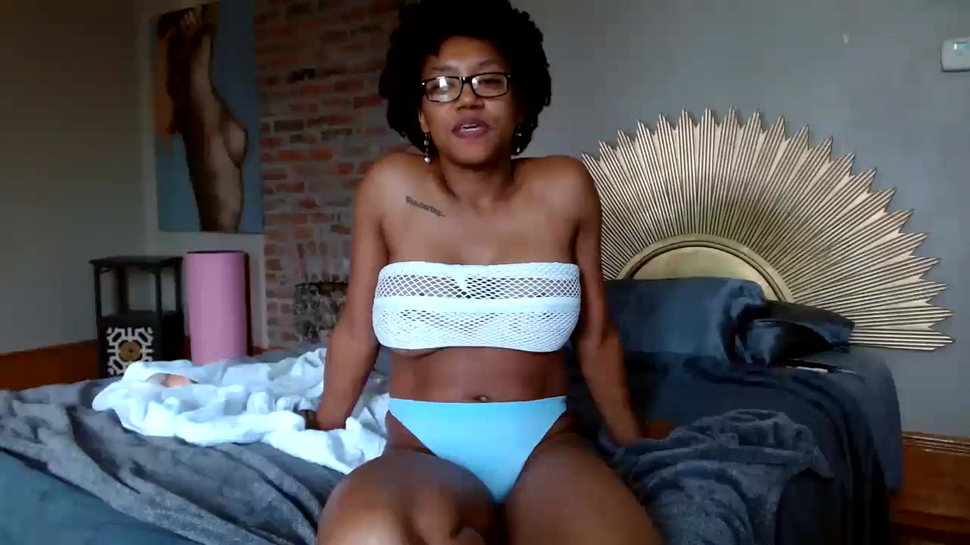 Gallery image thumbnail from Rosaline_'s myfreecams stream on, 06/13/2024, 17:22 image 3 of 20