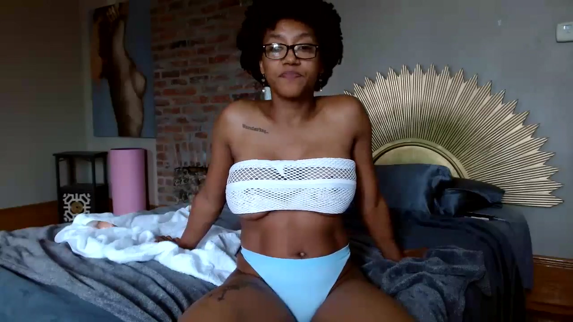 Gallery image thumbnail from Rosaline_'s myfreecams stream on, 06/13/2024, 17:22 image 4 of 20