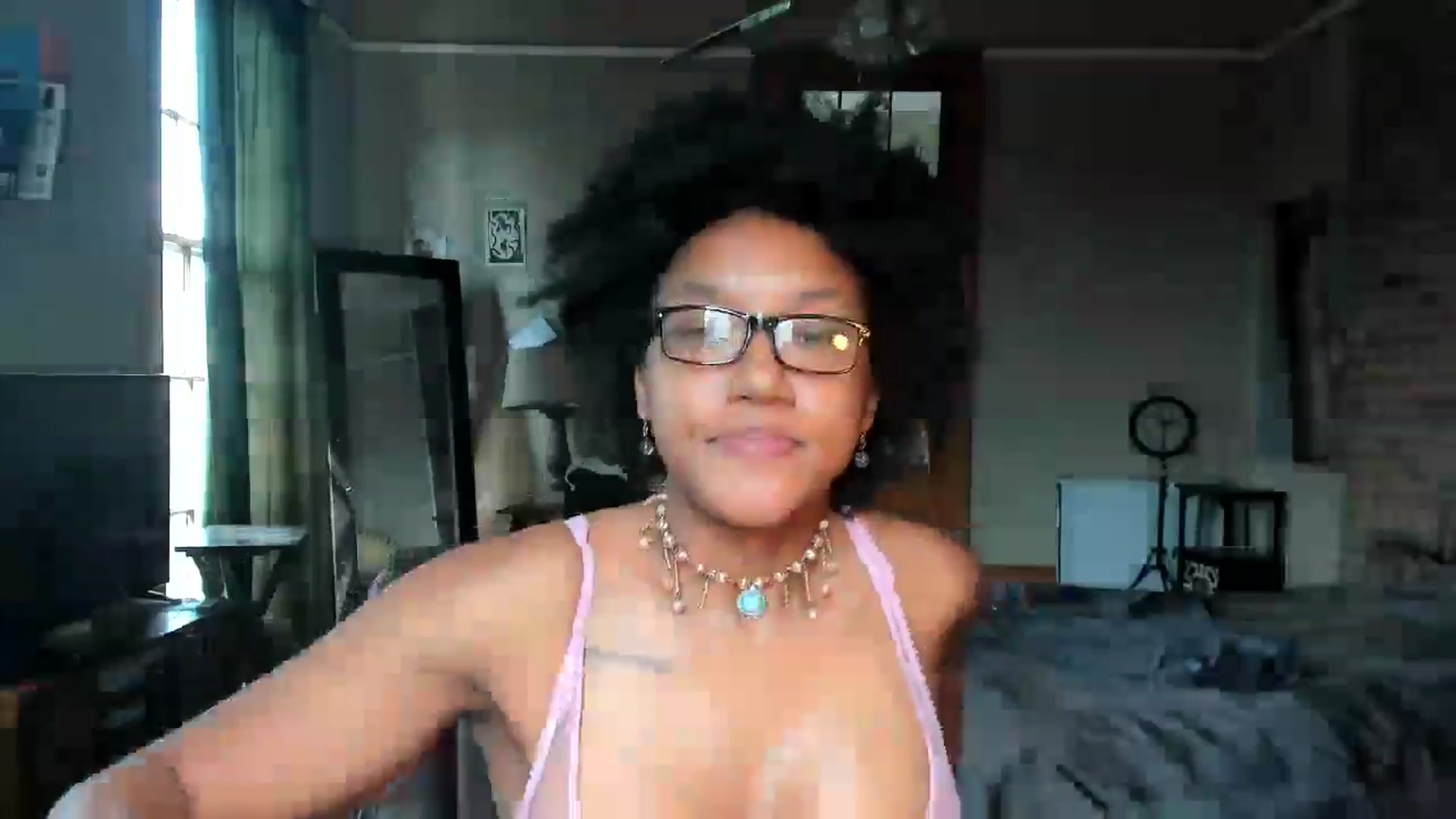 Gallery image thumbnail from Rosaline_'s myfreecams stream on, 06/24/2024, 15:08 image 7 of 20