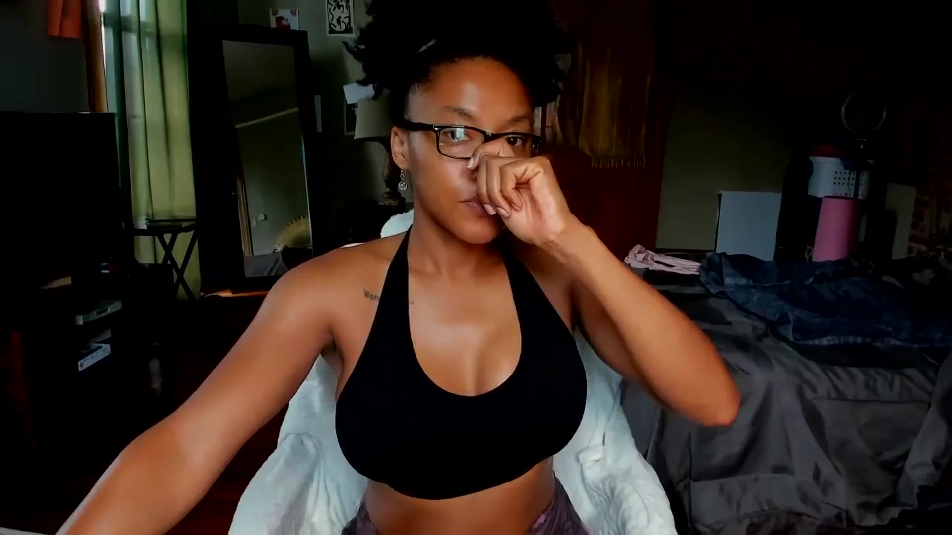 Gallery image thumbnail from Rosaline_'s myfreecams stream on, 07/18/2024, 17:40 image 12 of 20