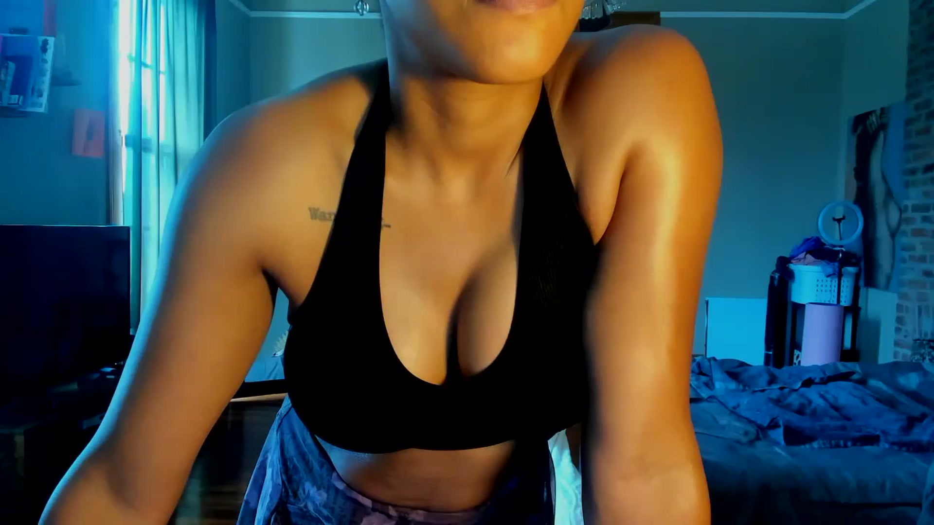 Gallery image thumbnail from Rosaline_'s myfreecams stream on, 07/18/2024, 17:40 image 13 of 20