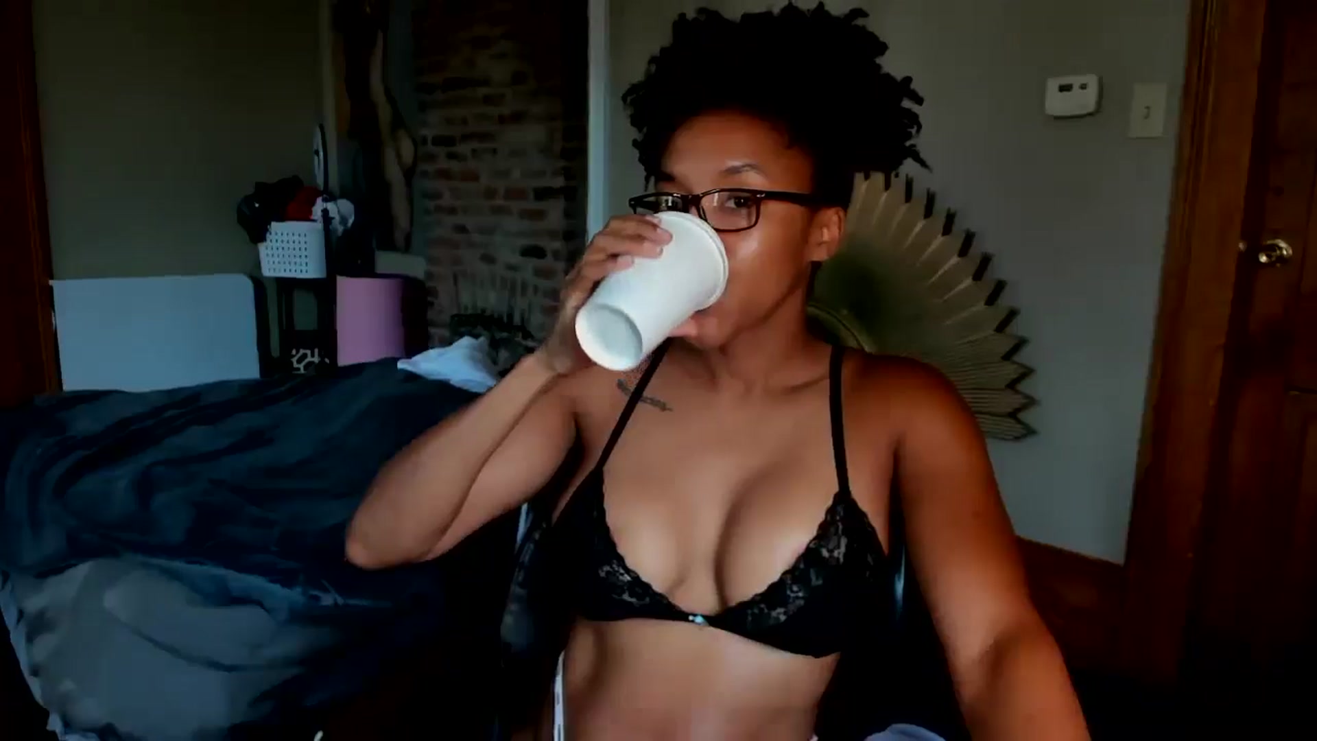 Gallery image thumbnail from Rosaline_'s myfreecams stream on, 08/21/2024, 15:37 image 11 of 20