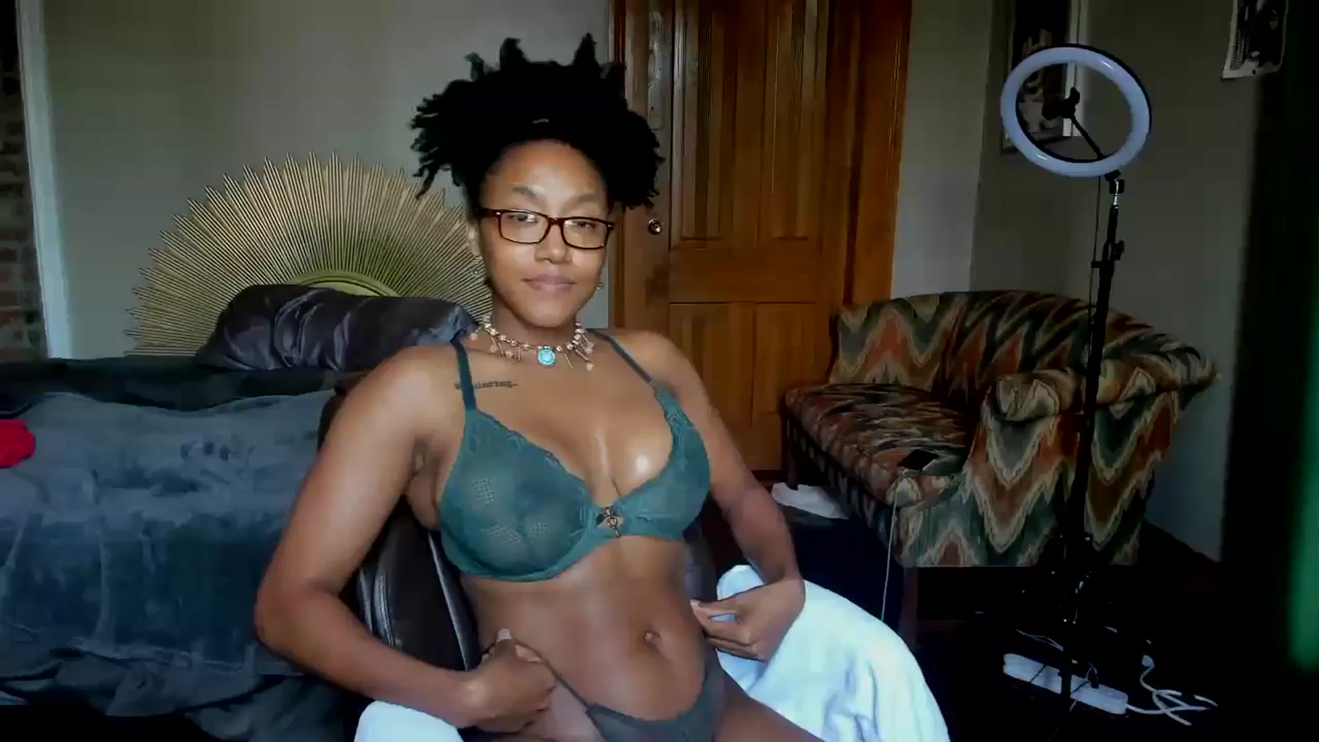 Gallery image thumbnail from Rosaline_'s myfreecams stream on, 09/19/2024, 18:06 image 1 of 20