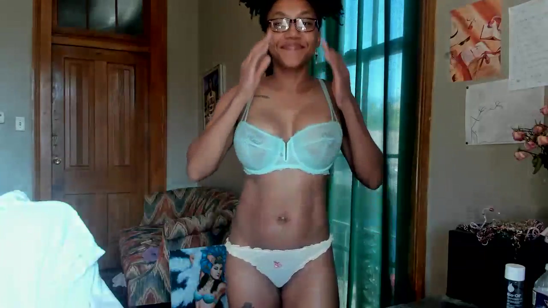 Gallery image thumbnail from Rosaline_'s myfreecams stream on, 10/07/2024, 15:21 image 11 of 20