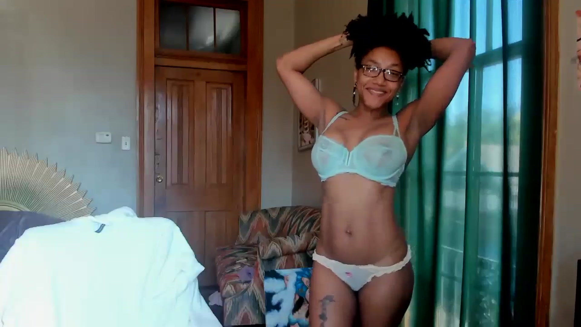 Gallery image thumbnail from Rosaline_'s myfreecams stream on, 10/07/2024, 15:21 image 8 of 20