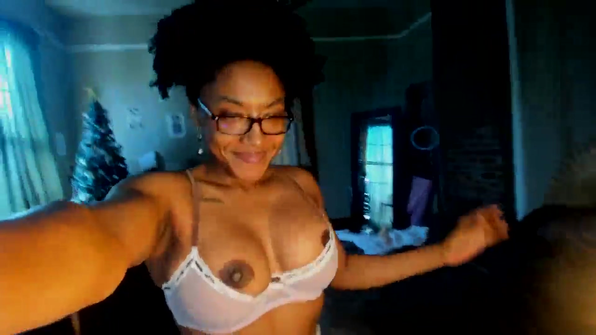 Gallery image thumbnail from Rosaline_'s myfreecams stream on, 11/27/2024, 20:56 image 13 of 20