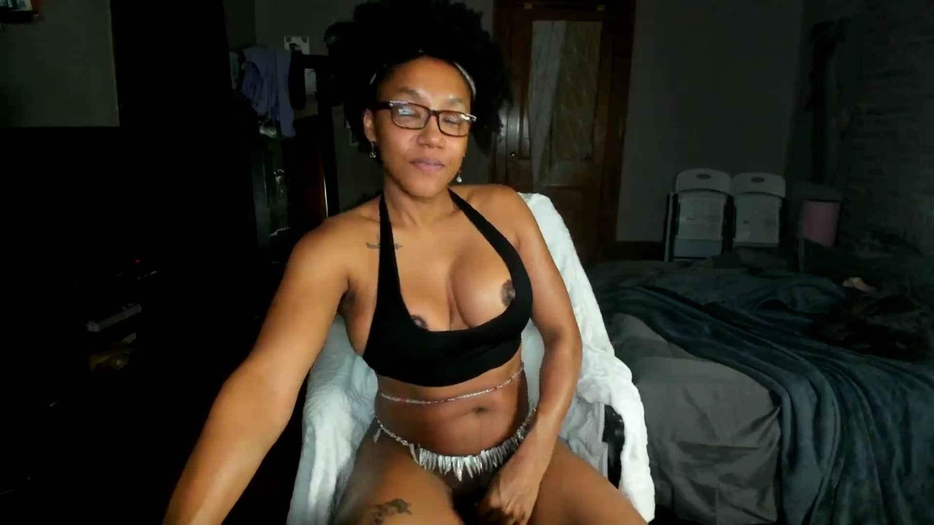 Gallery image thumbnail from Rosaline_'s myfreecams stream on, 01/27/2025, 04:27 image 3 of 20