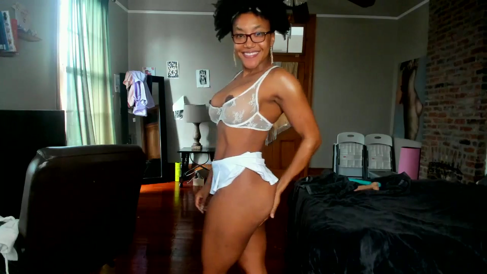 Gallery image thumbnail from Rosaline_'s myfreecams stream on, 01/27/2025, 18:29 image 2 of 20