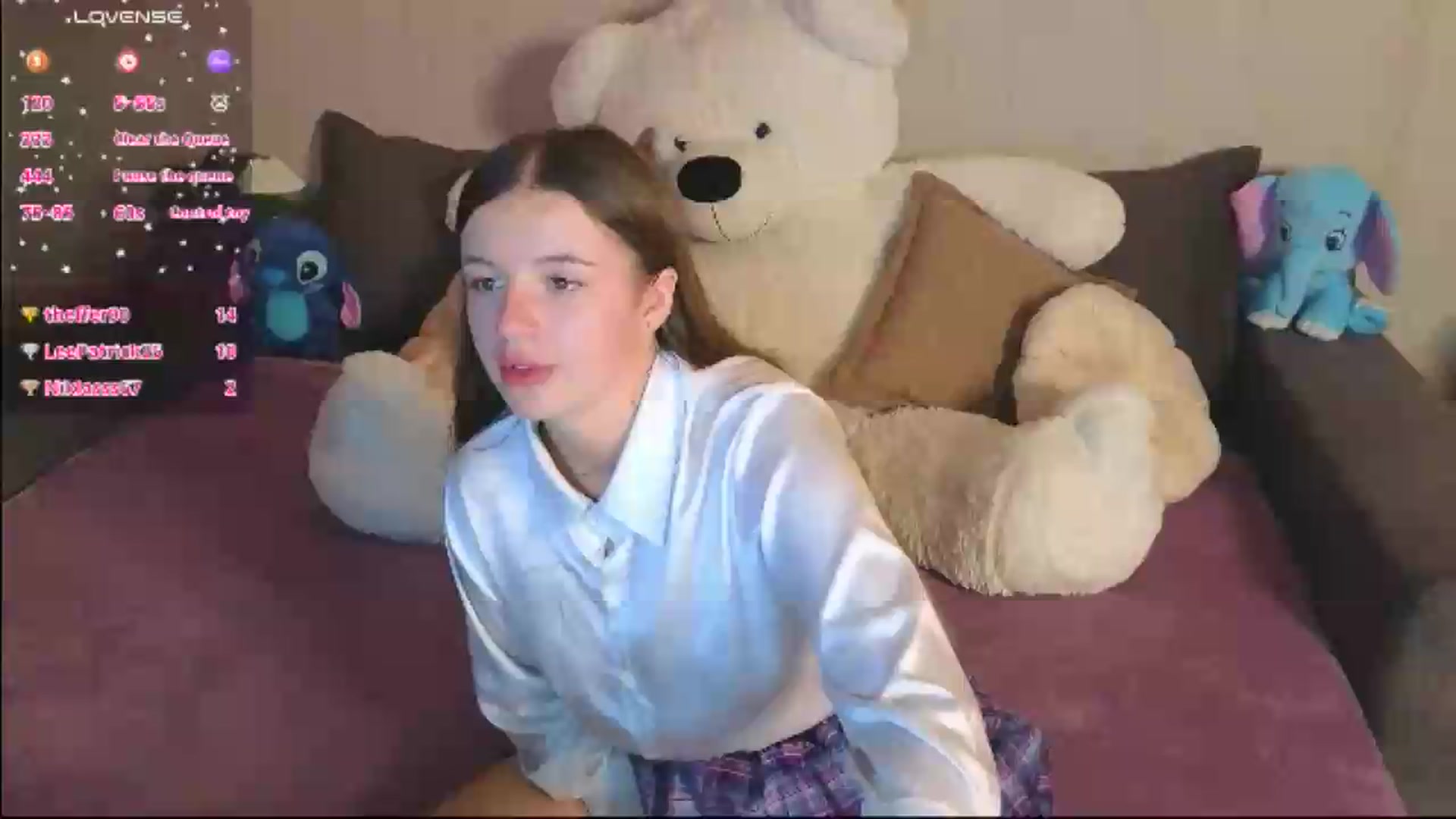 Gallery image thumbnail from Rosalinelov's myfreecams stream on, 09/27/2026, 17:18 image 7 of 20