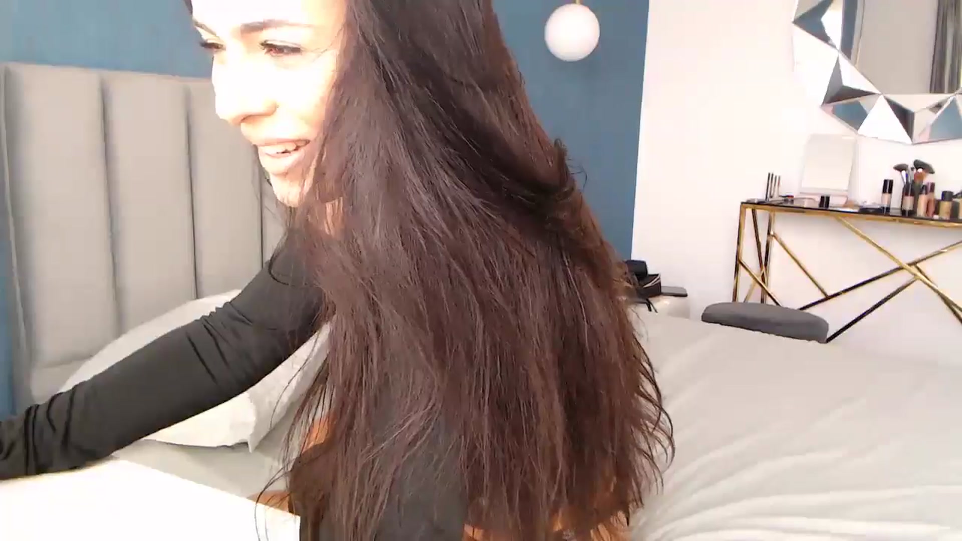 Gallery image thumbnail from Rose4Lucy's myfreecams stream on, 12/18/2025, 13:35 image 6 of 20