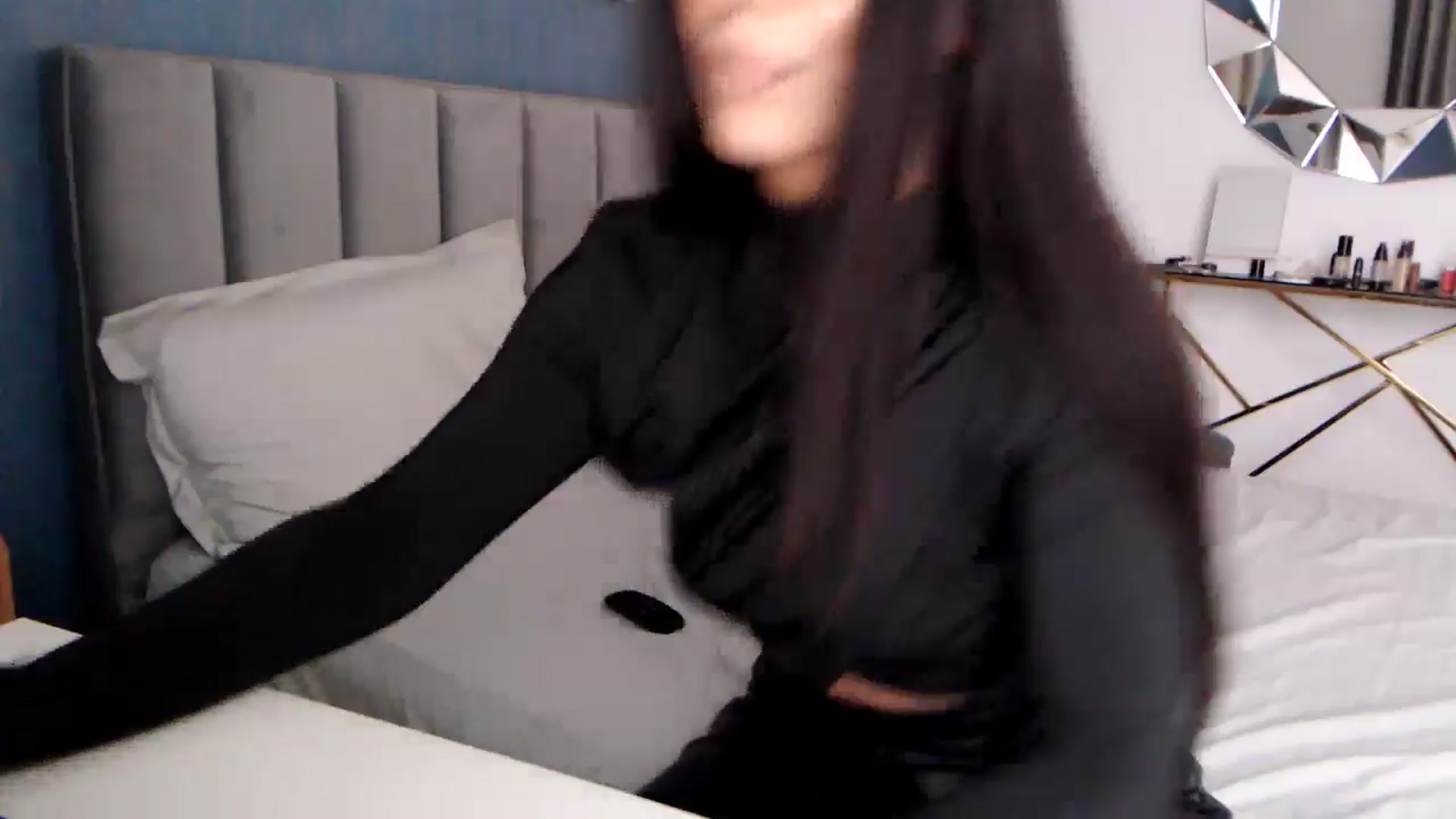 Gallery image thumbnail from Rose4Lucy's myfreecams stream on, 12/23/2025, 14:38 image 4 of 20