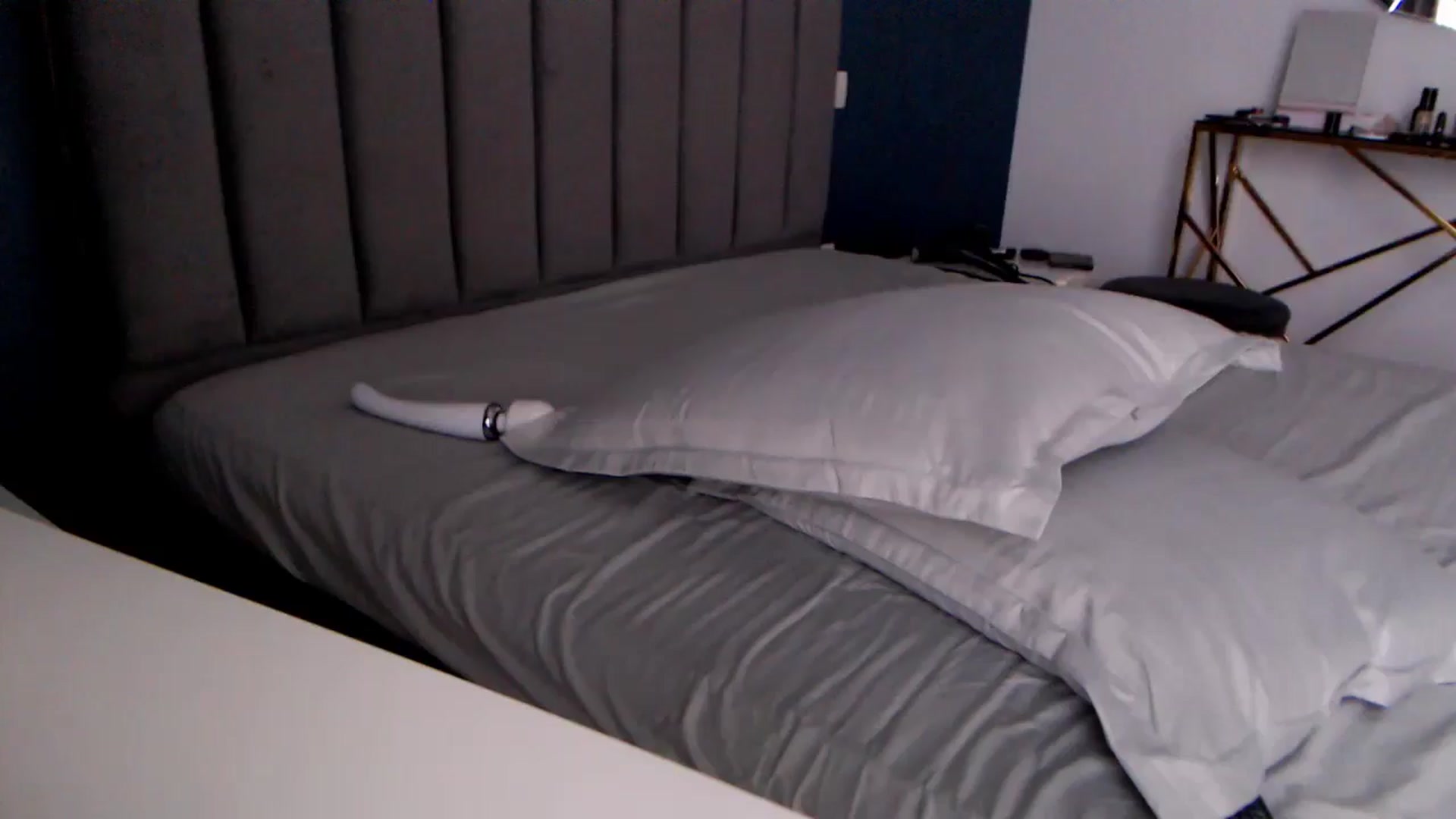 Gallery image thumbnail from Rose4Lucy's myfreecams stream on, 12/23/2025, 14:38 image 14 of 20
