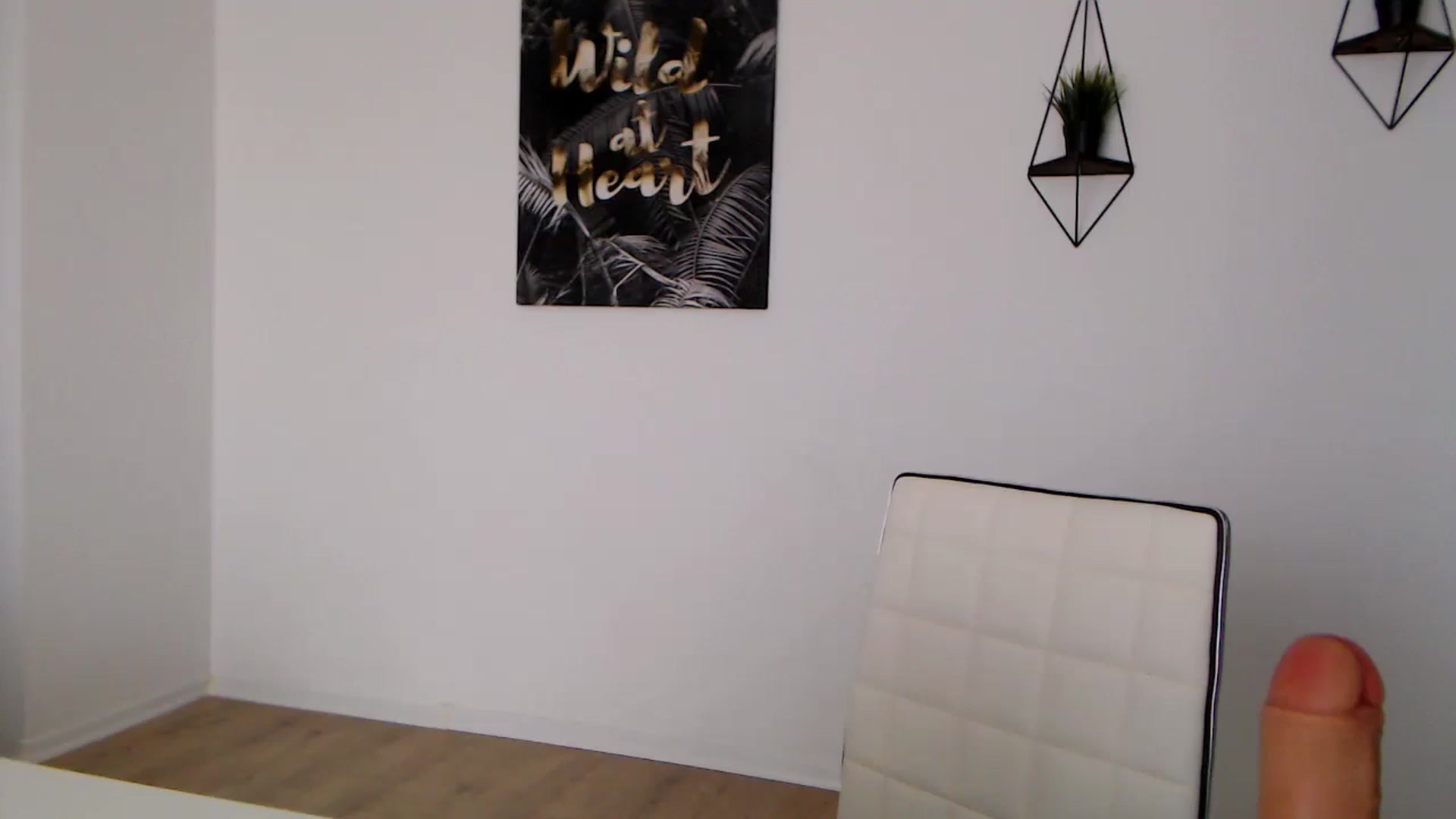 Gallery image thumbnail from Rose4Lucy's myfreecams stream on, 12/27/2025, 10:49 image 18 of 20