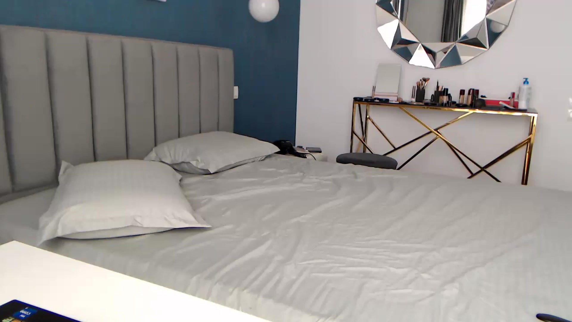 Gallery image thumbnail from Rose4Lucy's myfreecams stream on, 02/24/2026, 11:00 image 9 of 20
