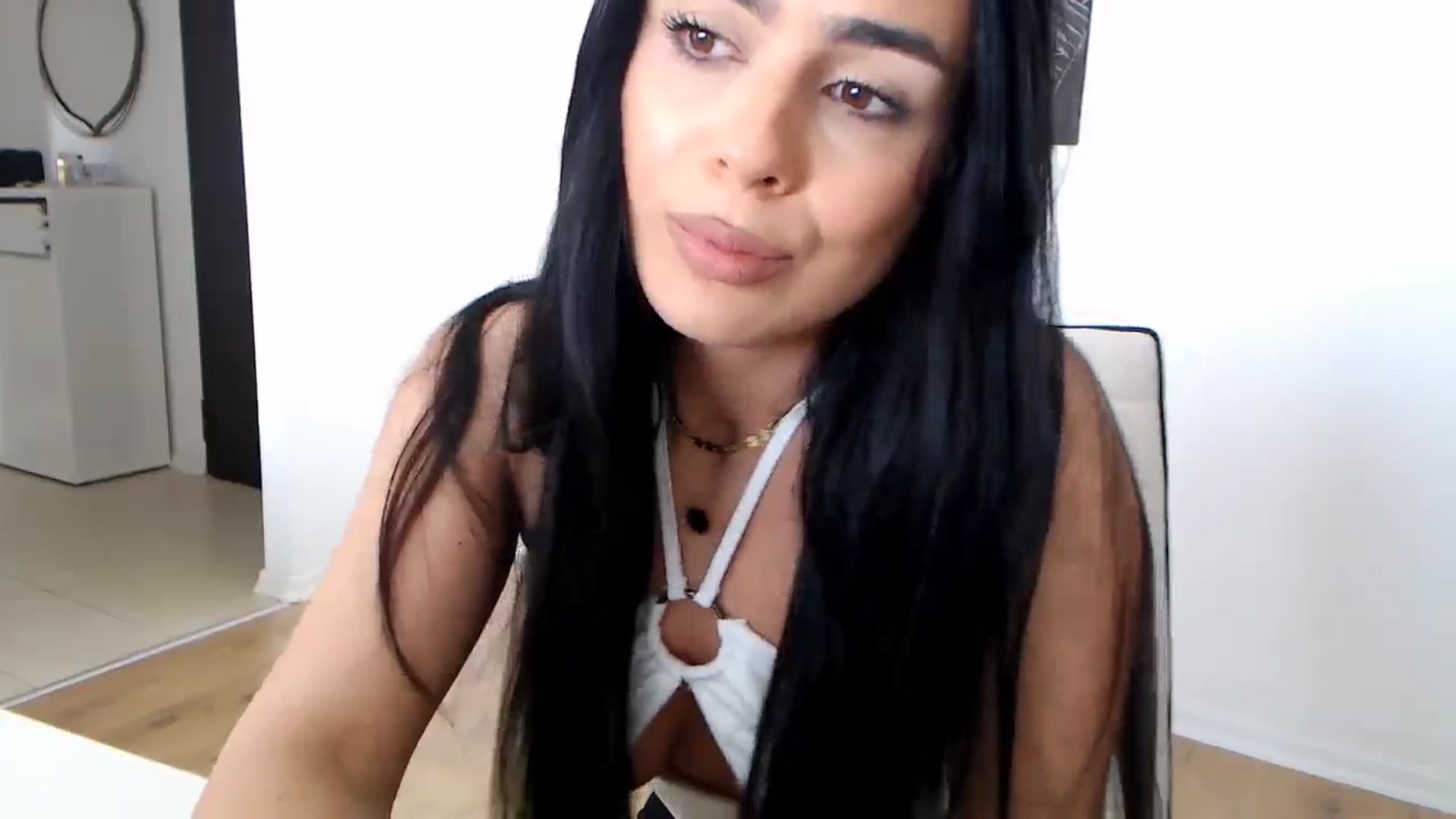 Gallery image thumbnail from Rose4Lucy's myfreecams stream on, 02/26/2026, 12:12 image 18 of 20