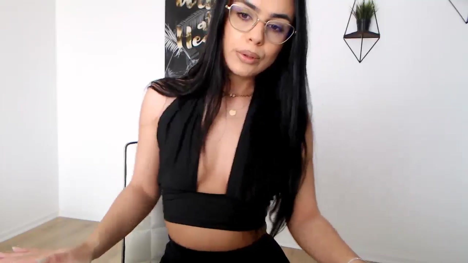 Gallery image thumbnail from Rose4Lucy's myfreecams stream on, 03/02/2026, 11:57 image 2 of 20