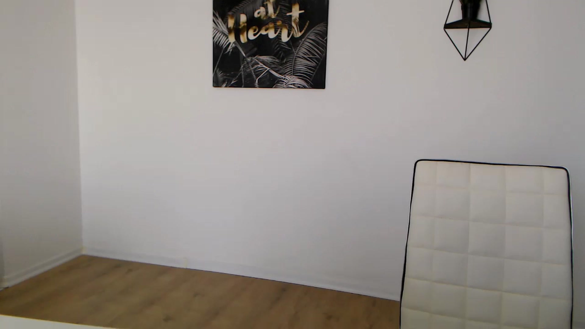 Gallery image thumbnail from Rose4Lucy's myfreecams stream on, 03/04/2026, 10:17 image 18 of 20