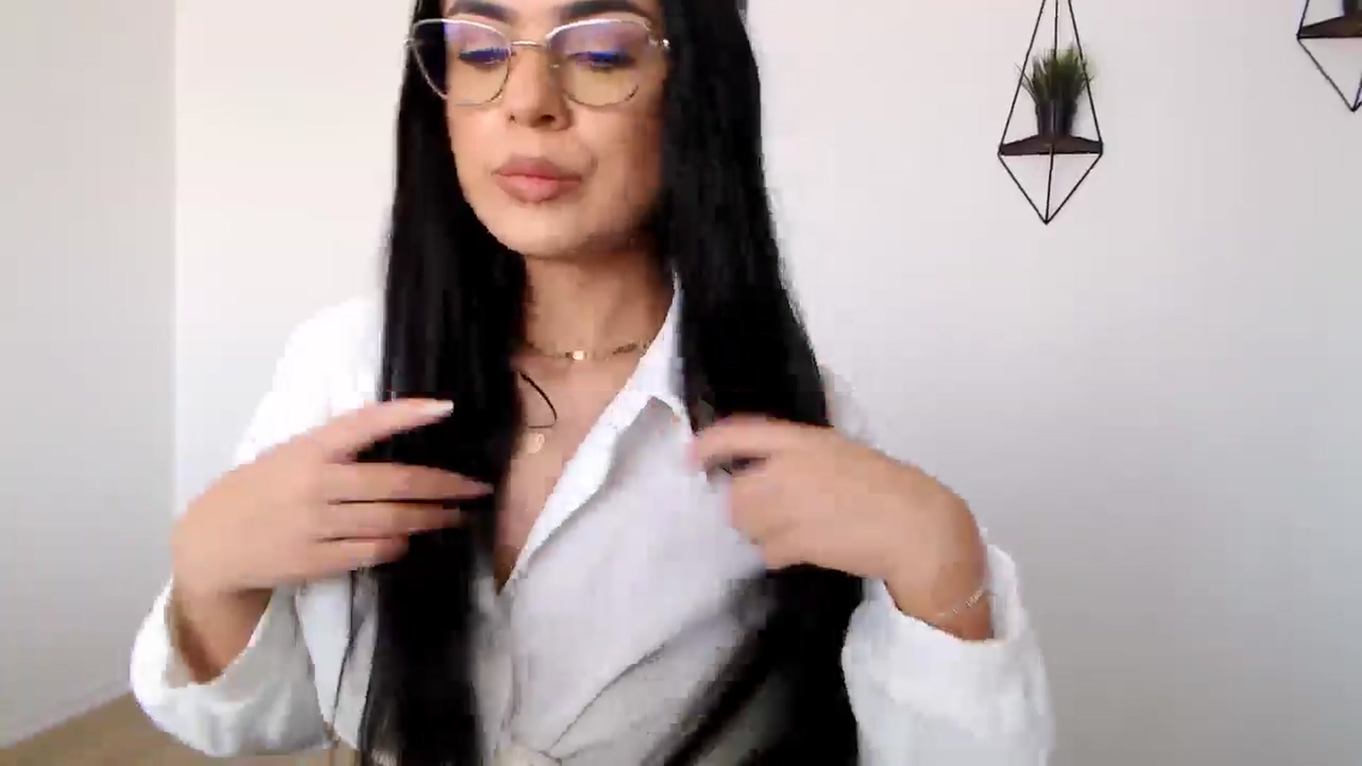 Gallery image thumbnail from Rose4Lucy's myfreecams stream on, 03/04/2026, 10:17 image 2 of 20