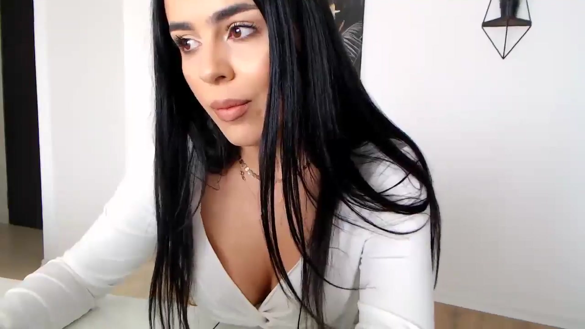 Gallery image thumbnail from Rose4Lucy's myfreecams stream on, 03/05/2026, 10:03 image 12 of 20