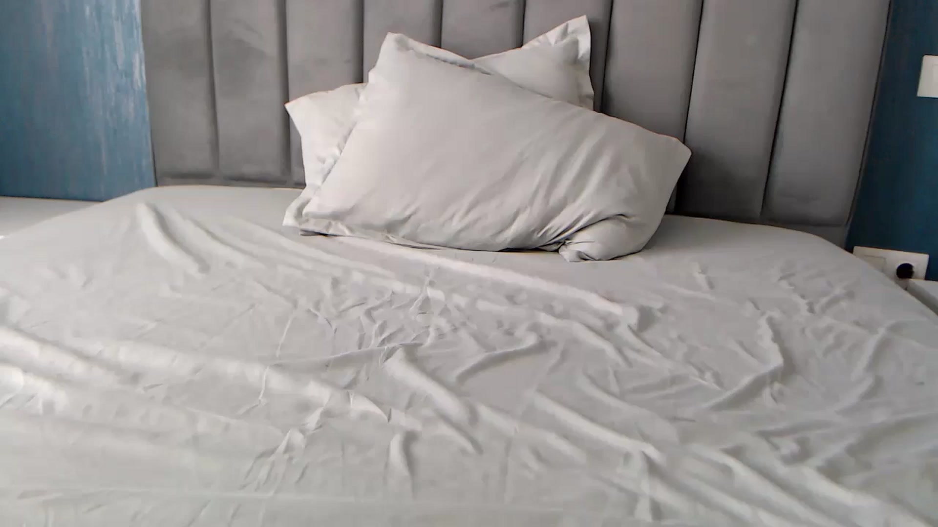 Gallery image thumbnail from Rose4Lucy's myfreecams stream on, 03/12/2026, 12:16 image 14 of 20