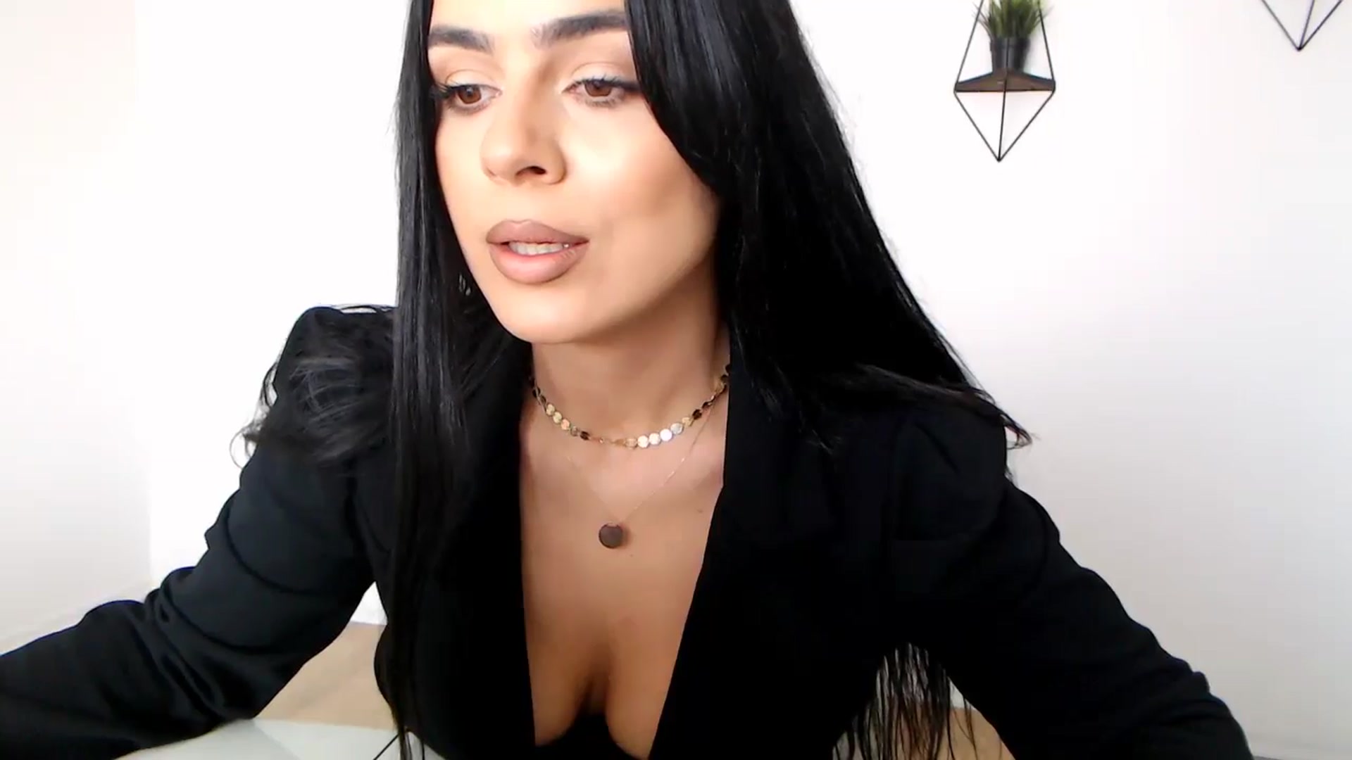 Gallery image thumbnail from Rose4Lucy's myfreecams stream on, 03/15/2026, 11:37 image 6 of 20