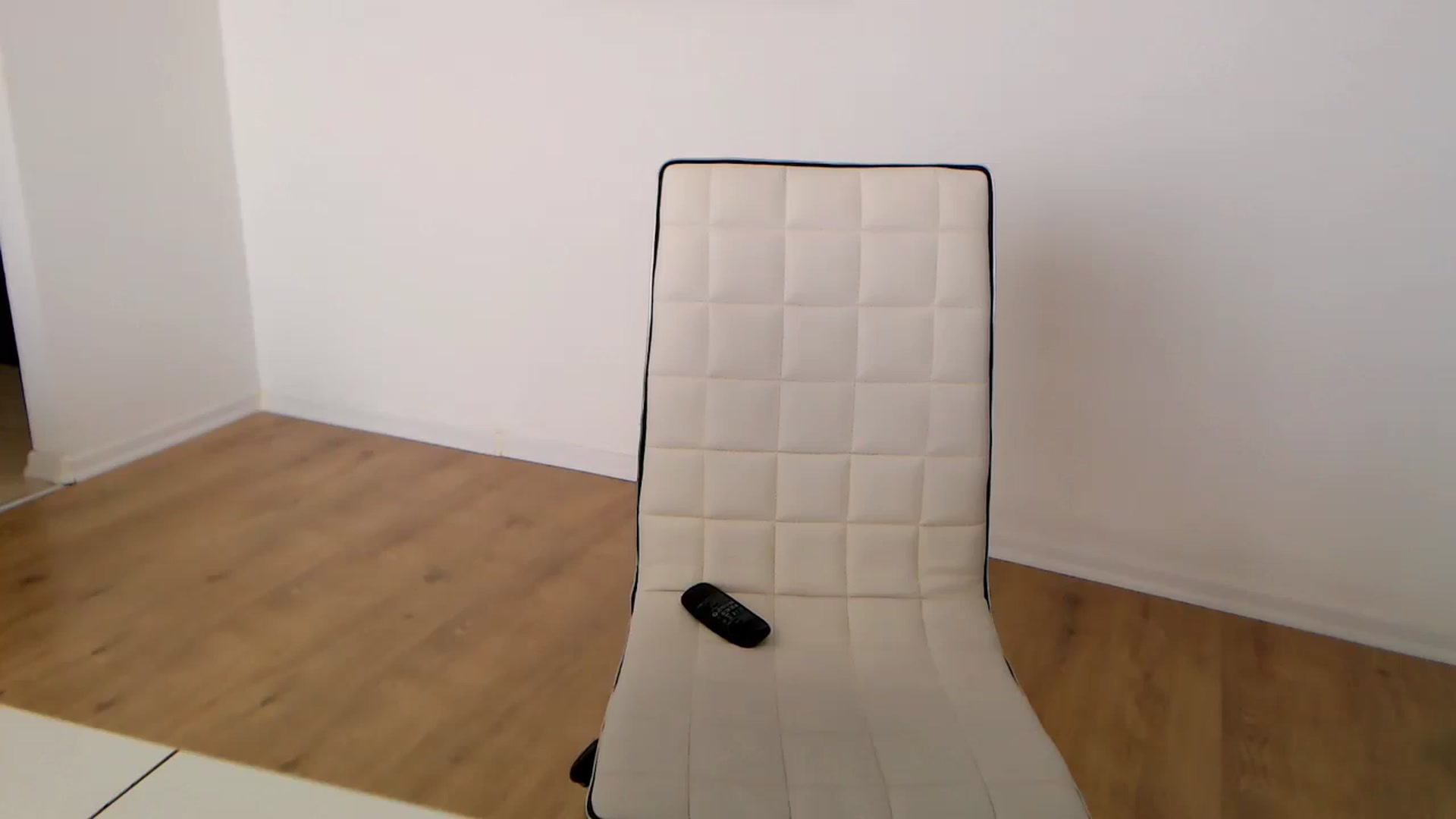 Gallery image thumbnail from Rose4Lucy's myfreecams stream on, 03/18/2026, 13:38 image 12 of 20