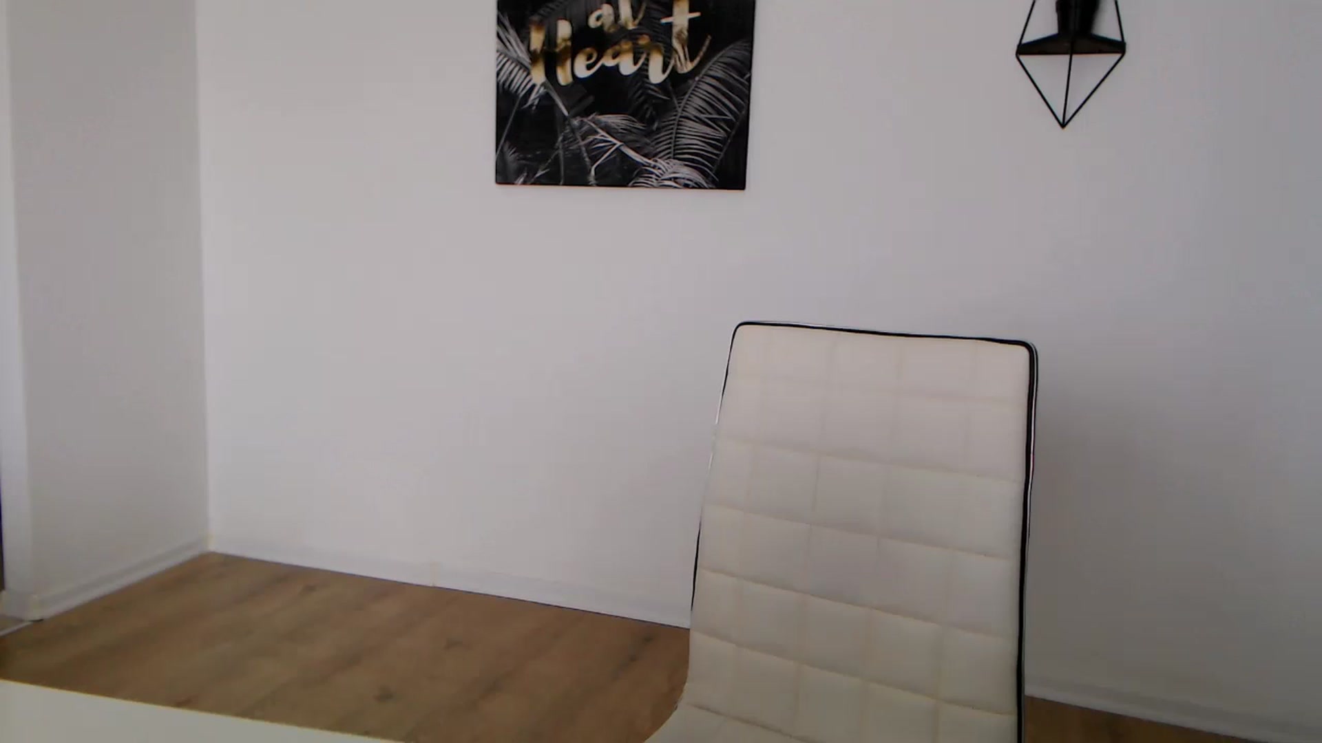 Gallery image thumbnail from Rose4Lucy's myfreecams stream on, 03/19/2026, 10:53 image 15 of 20