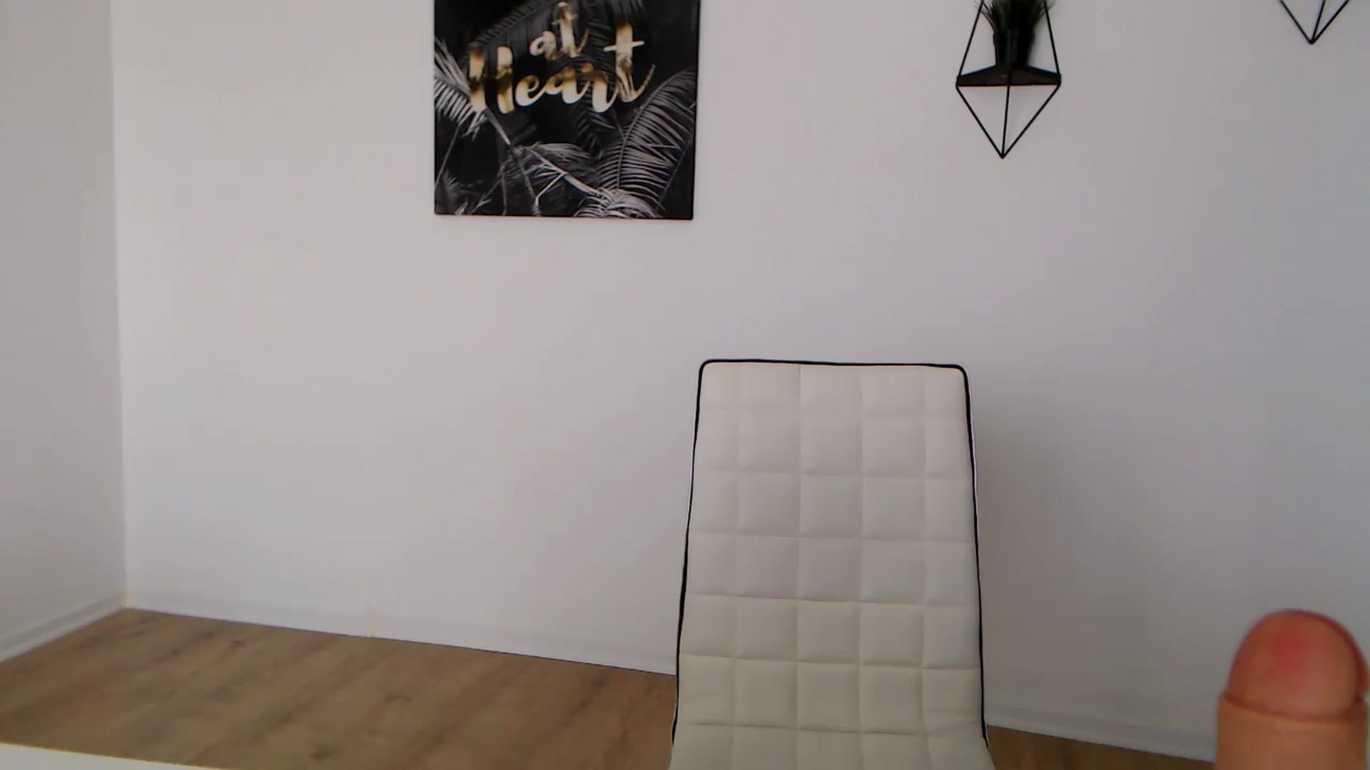 Gallery image thumbnail from Rose4Lucy's myfreecams stream on, 03/25/2026, 11:59 image 13 of 20