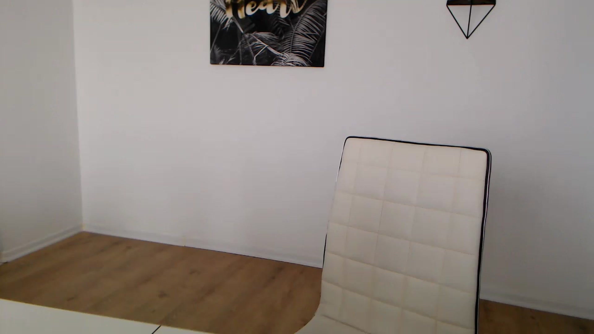 Gallery image thumbnail from Rose4Lucy's myfreecams stream on, 03/30/2026, 10:38 image 14 of 20