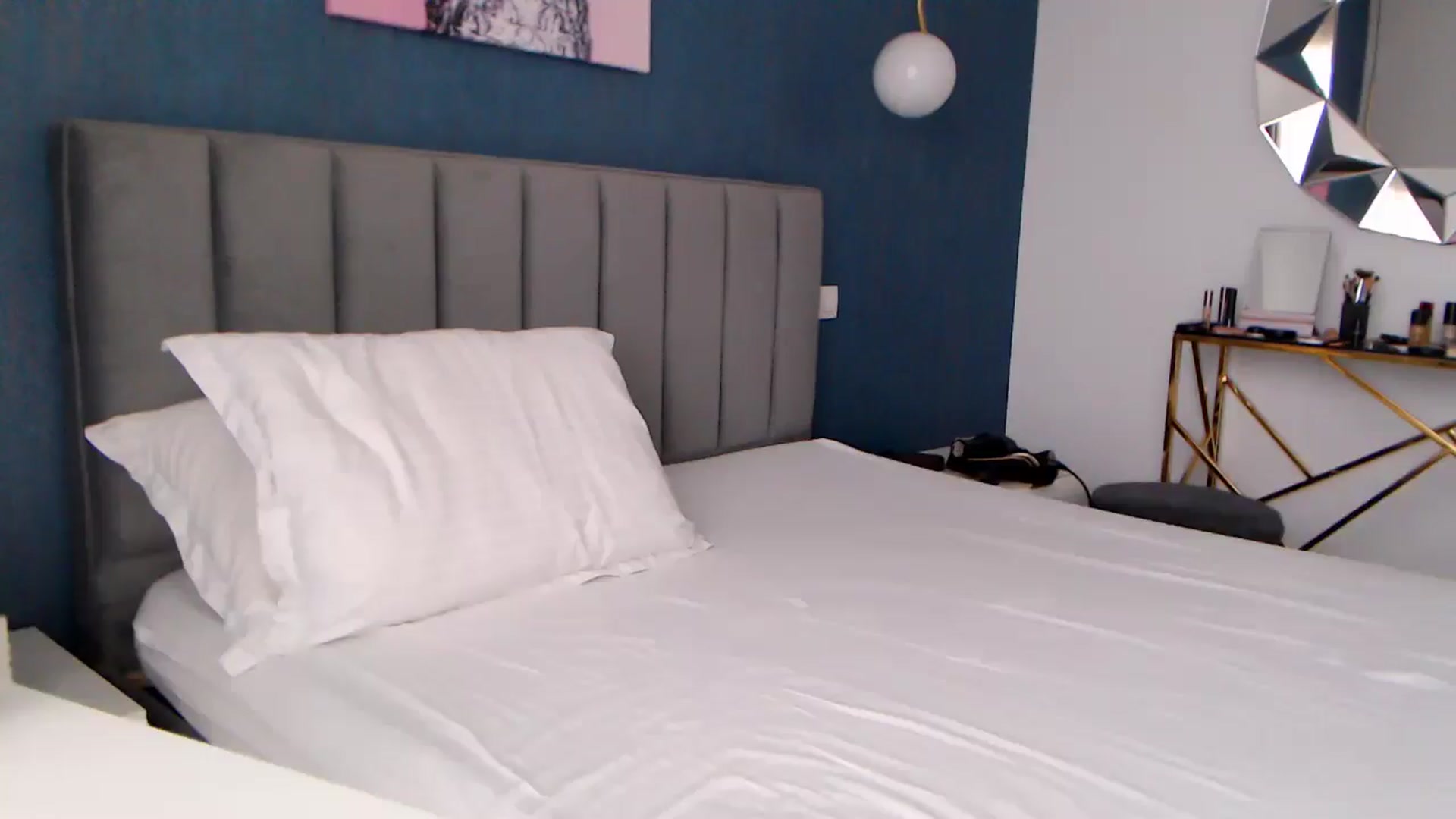 Gallery image thumbnail from Rose4Lucy's myfreecams stream on, 04/02/2026, 06:01 image 10 of 20