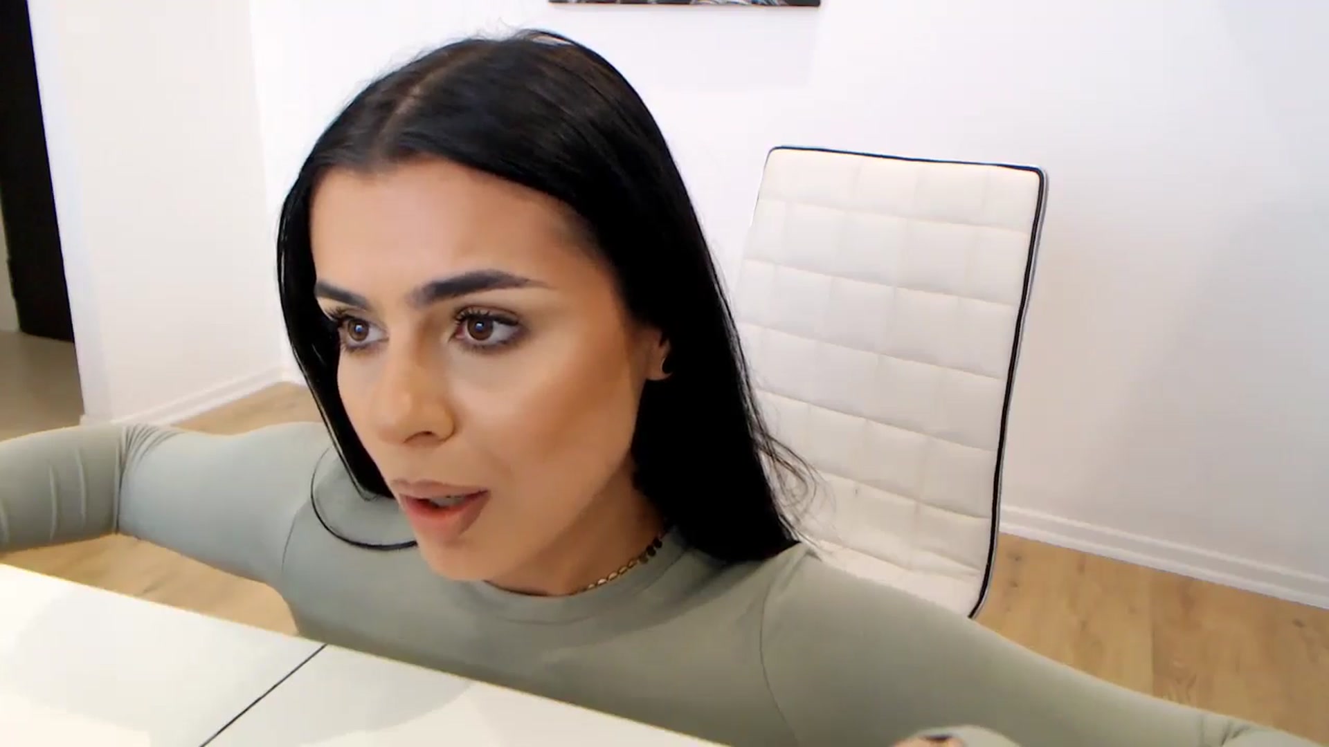 Gallery image thumbnail from Rose4Lucy's myfreecams stream on, 04/03/2026, 09:13 image 18 of 20