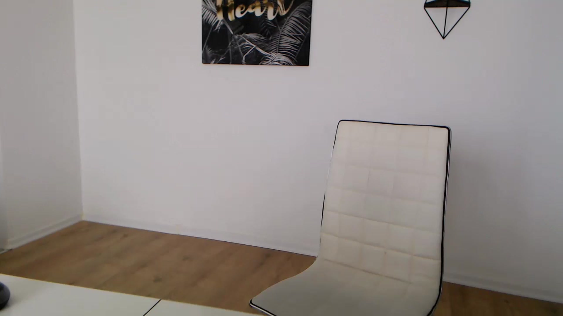Gallery image thumbnail from Rose4Lucy's myfreecams stream on, 04/04/2026, 08:51 image 16 of 20